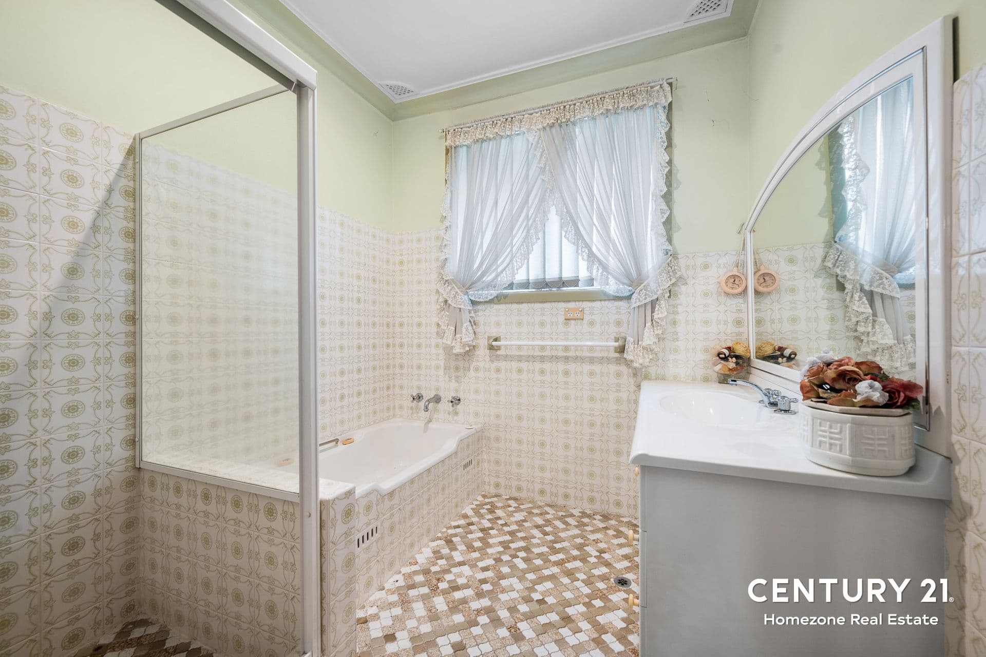 18 Allison Avenue, Condell Park, NSW, 2200, Condell Park - Thumbnail 6