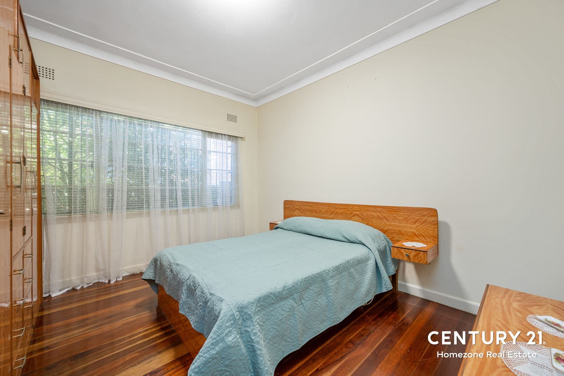 114 Juno Parade, Greenacre, NSW, 2190, Greenacre - Thumbnail 6