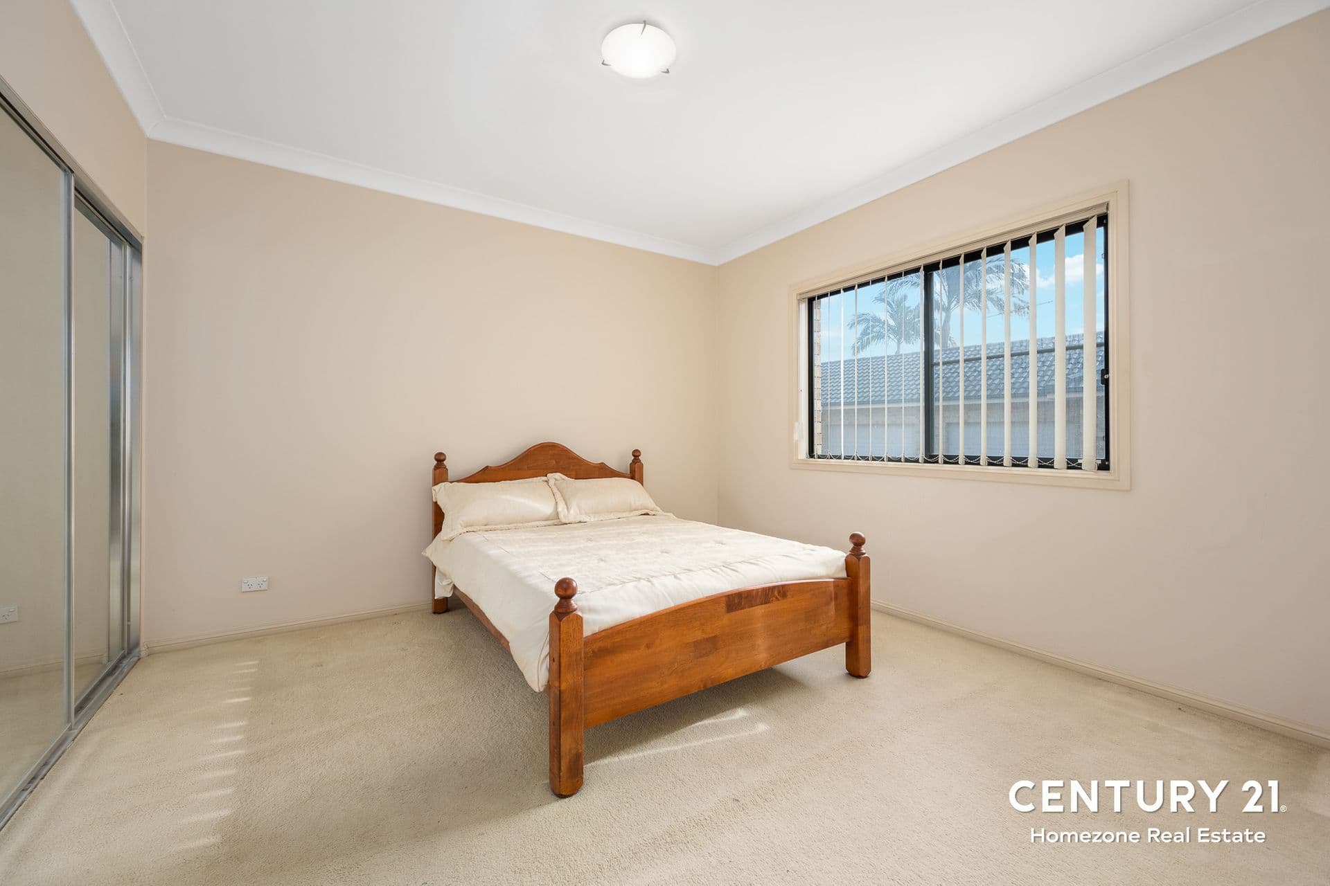 1/4 Iona Place, Bass Hill, NSW, 2197, Bass Hill - Thumbnail 5