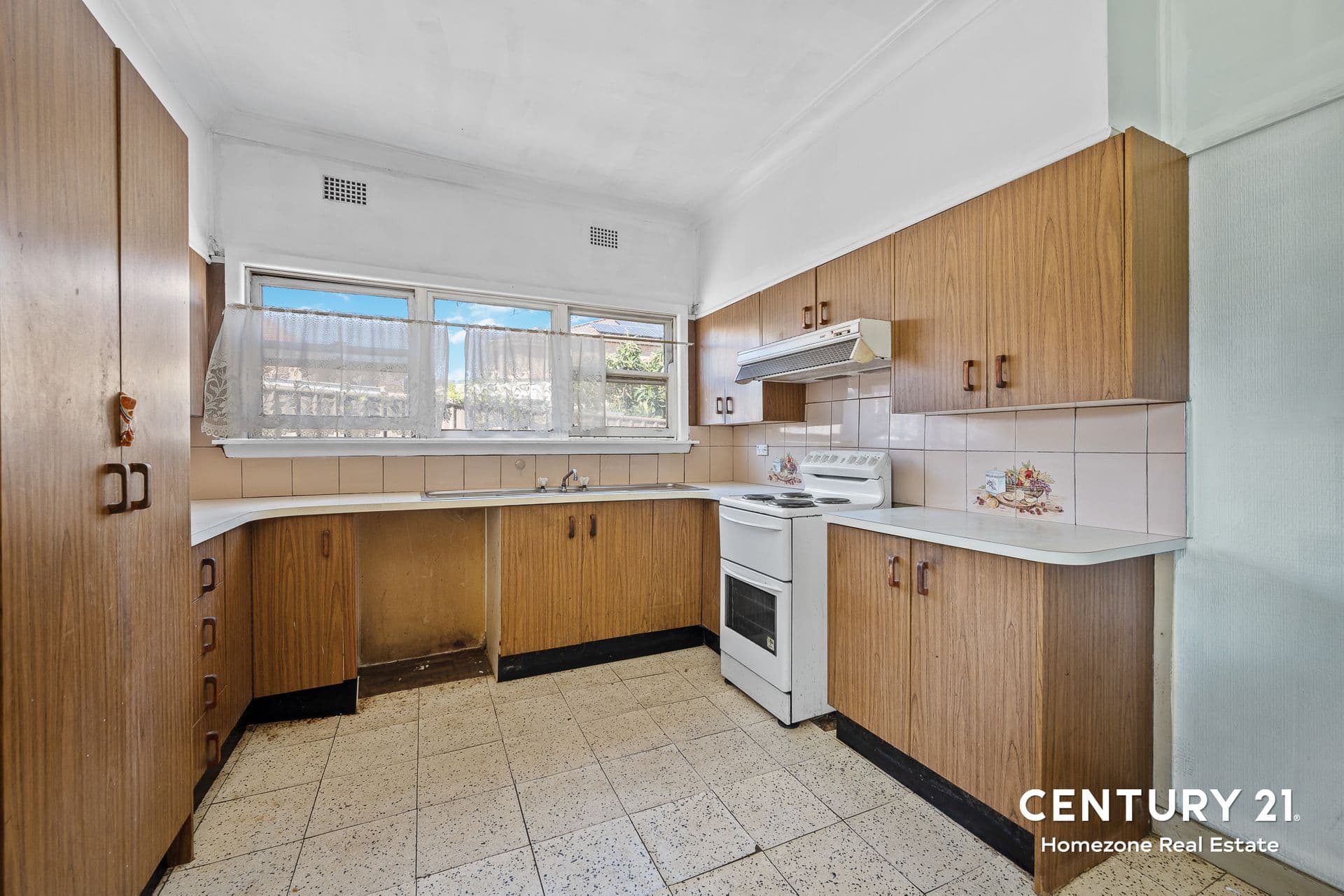 501 Marion Street, Georges Hall, NSW, 2198, Georges Hall - Thumbnail 4