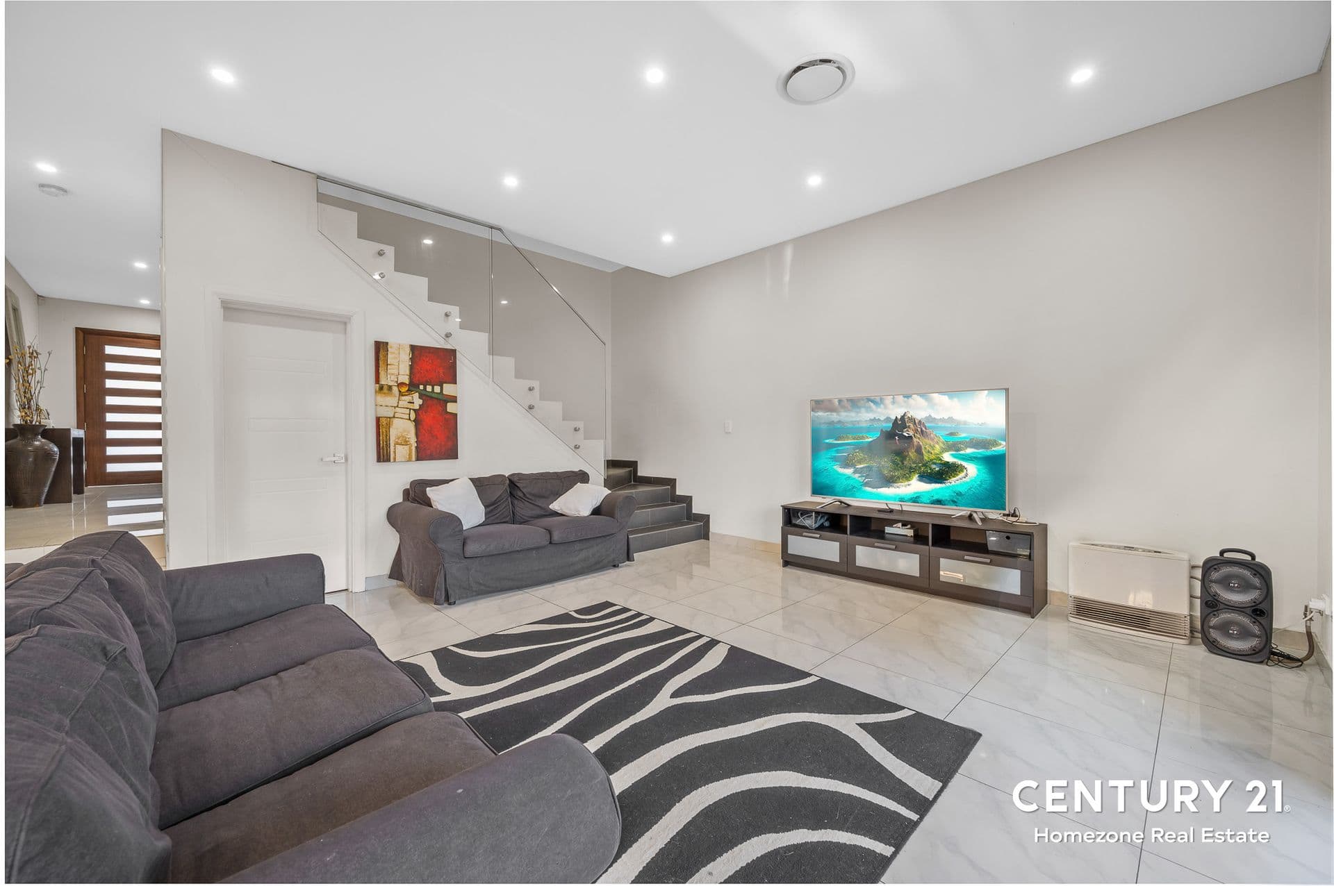 174 Rex Road, Georges Hall, NSW, 2198, Georges Hall - Thumbnail 3