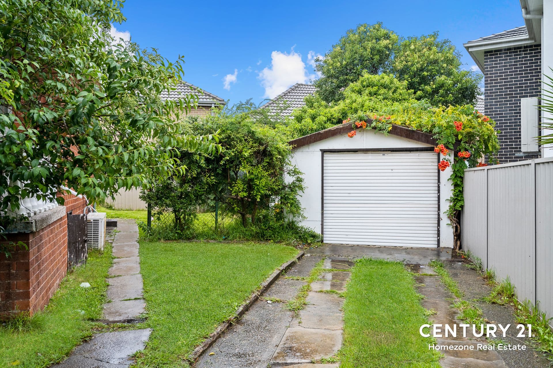 8 Jacqueline Crescent, Greenacre, NSW, 2190, Greenacre - Thumbnail 2