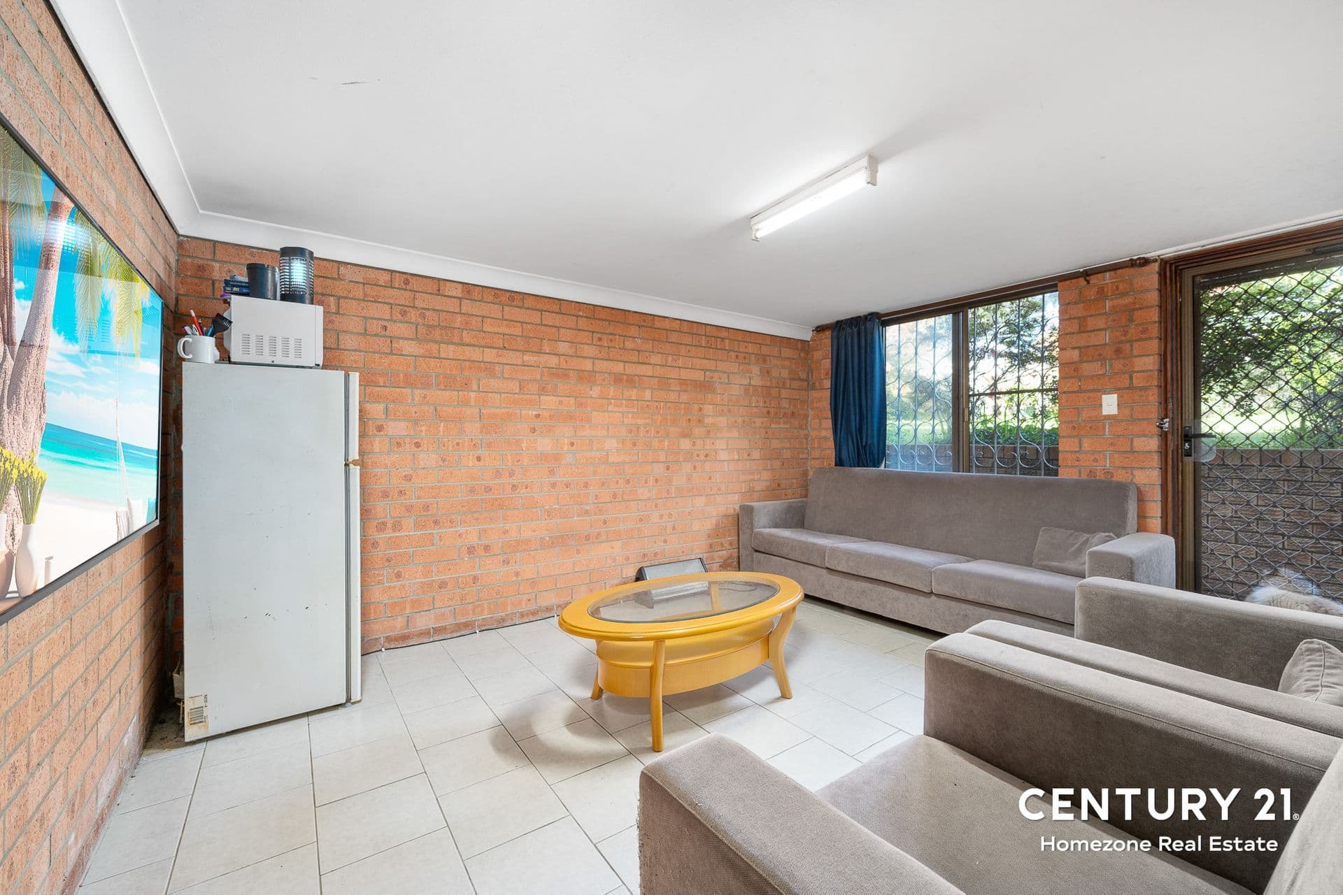 75 Amaroo Avenue, Georges Hall, NSW, 2198, Georges Hall - Thumbnail 5