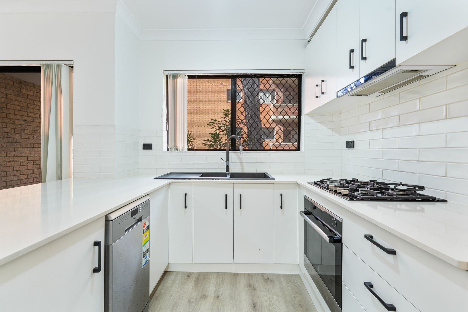2/10-14 The Strand, Rockdale, NSW, 2216, Rockdale - Thumbnail 2