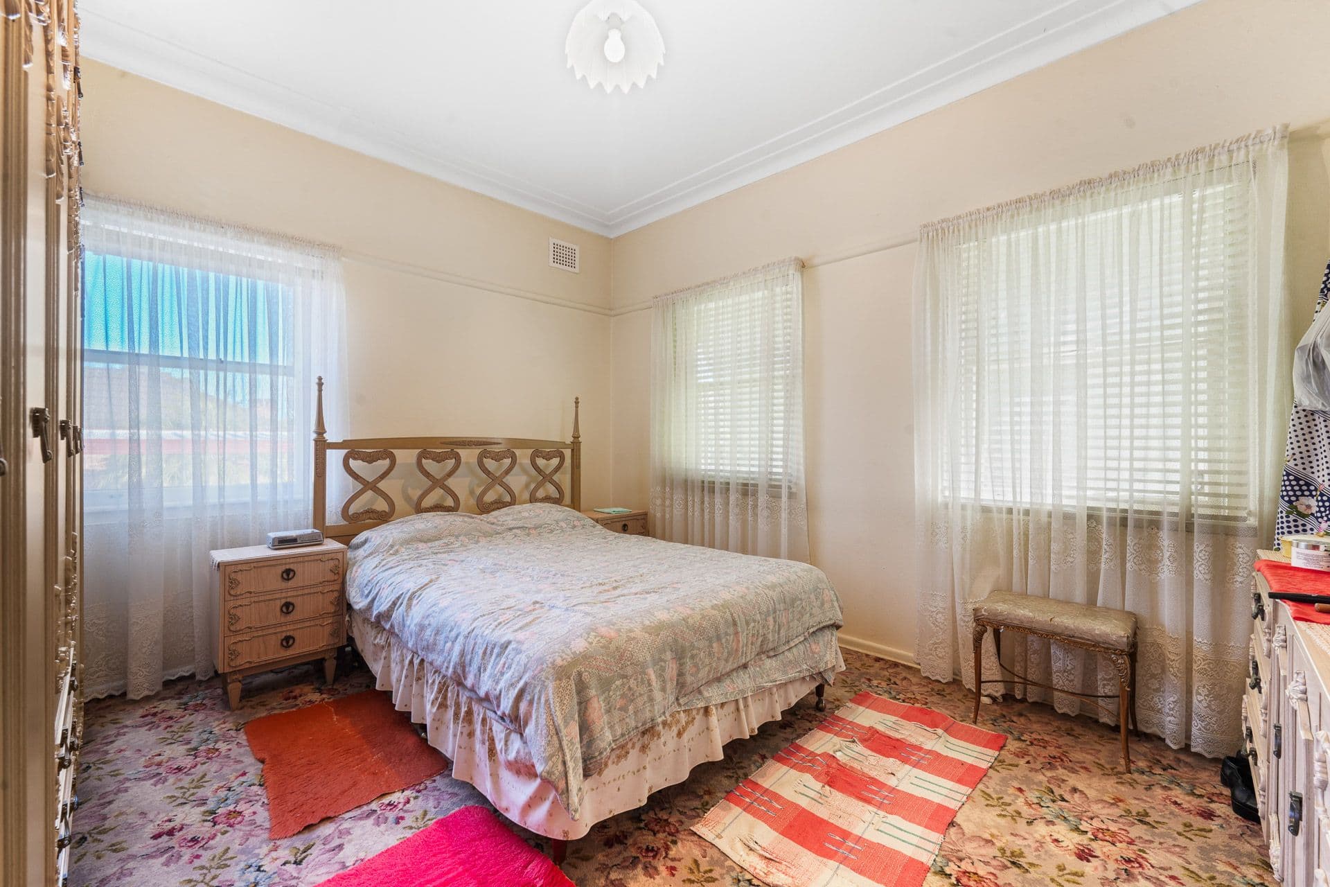 181 Hillcrest Avenue, Mount Lewis, NSW, 2190, Mount Lewis - Thumbnail 4