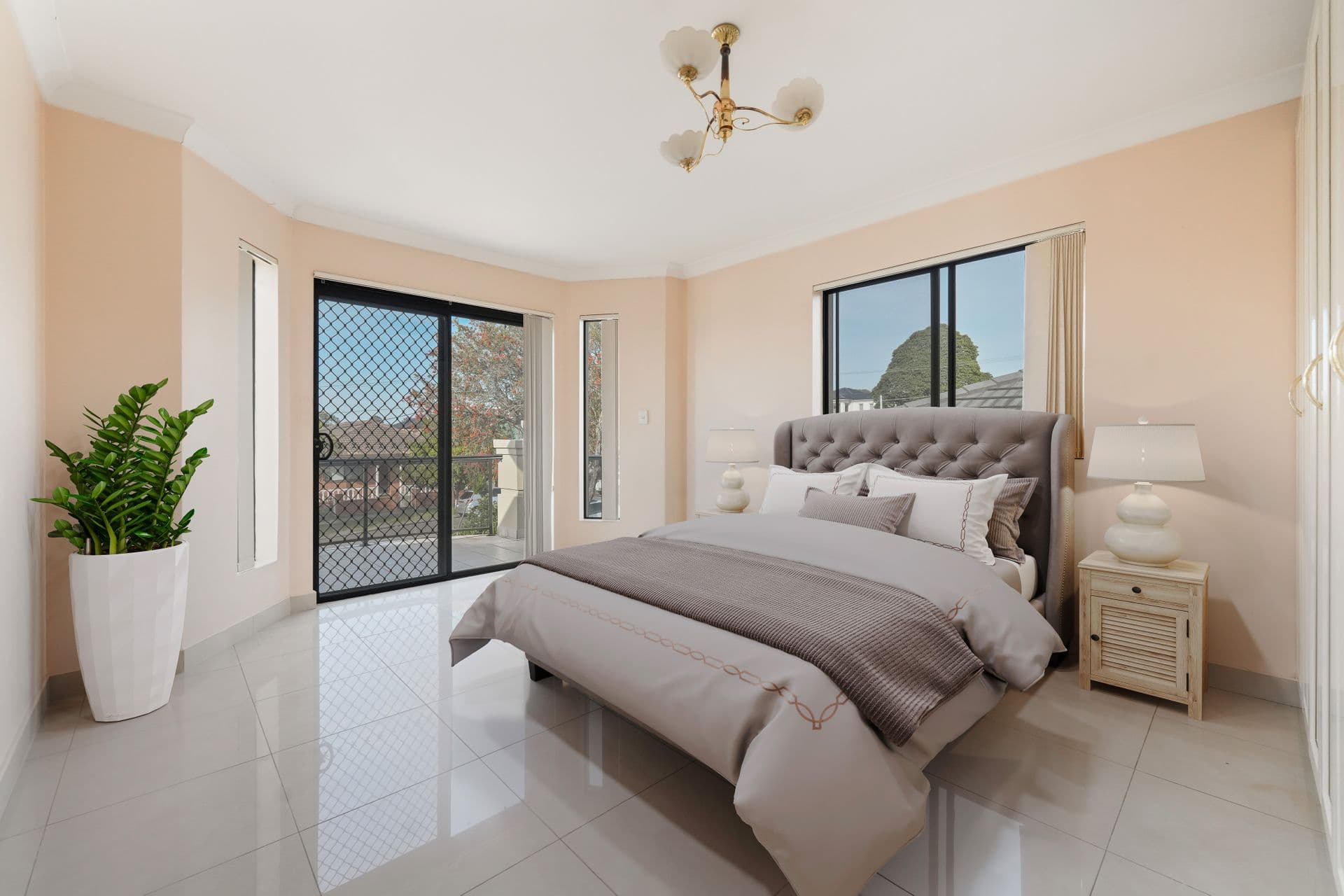 38 Valencia Street, Greenacre, NSW, 2190, Greenacre - Thumbnail 3