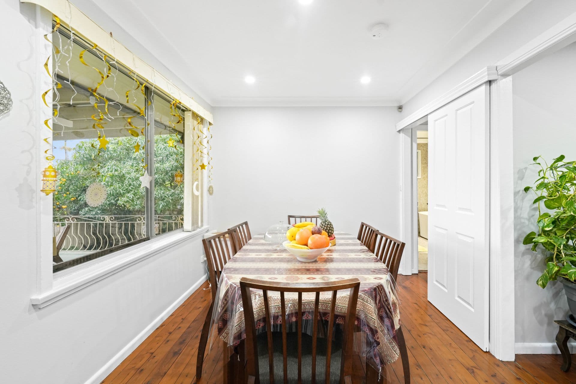 8 Sevenoaks Crescent, Bass Hill, NSW, 2197, Bass Hill - Thumbnail 5