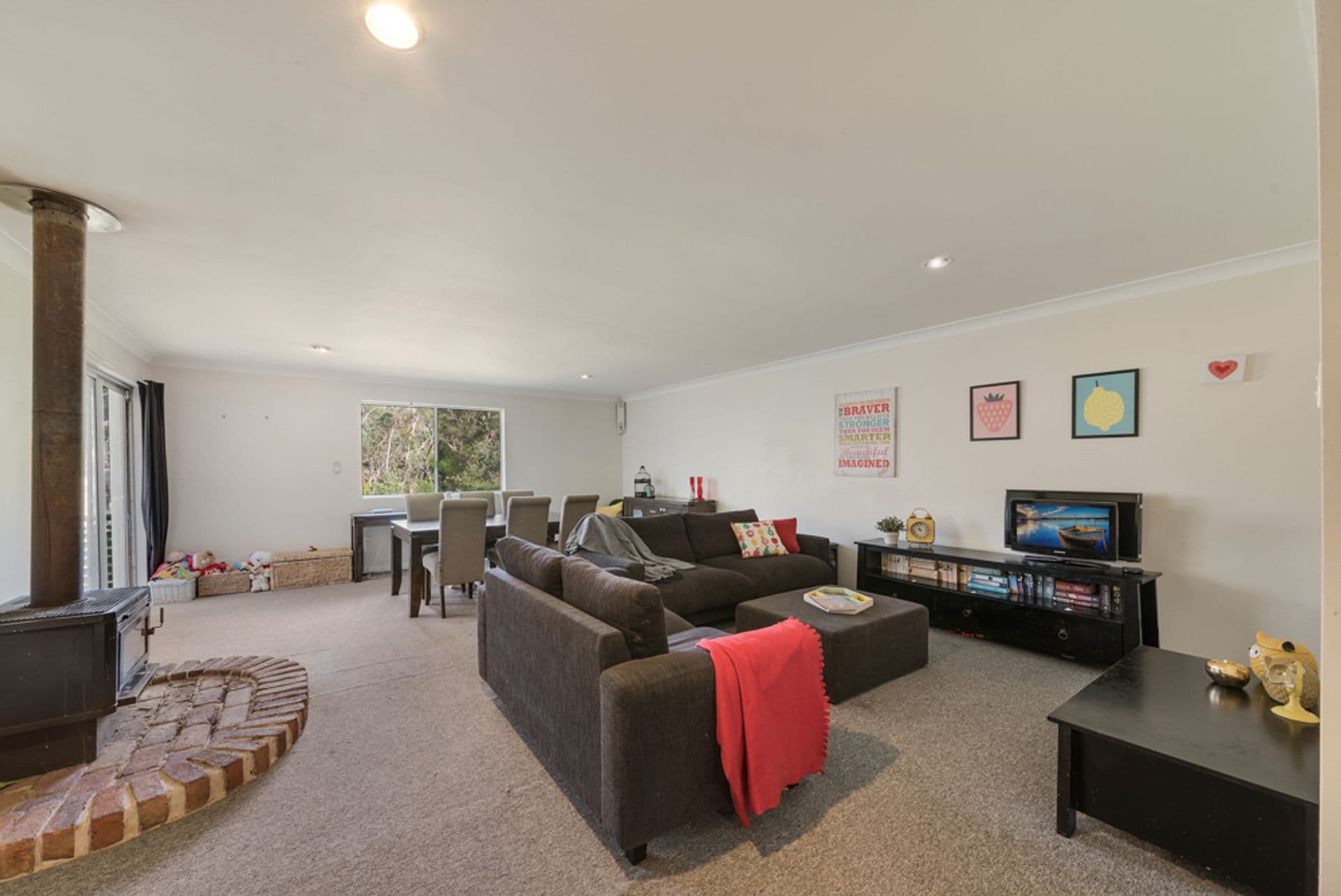 99 Mount View Avenue, Hazelbrook, NSW, 2779, Hazelbrook - Thumbnail 2