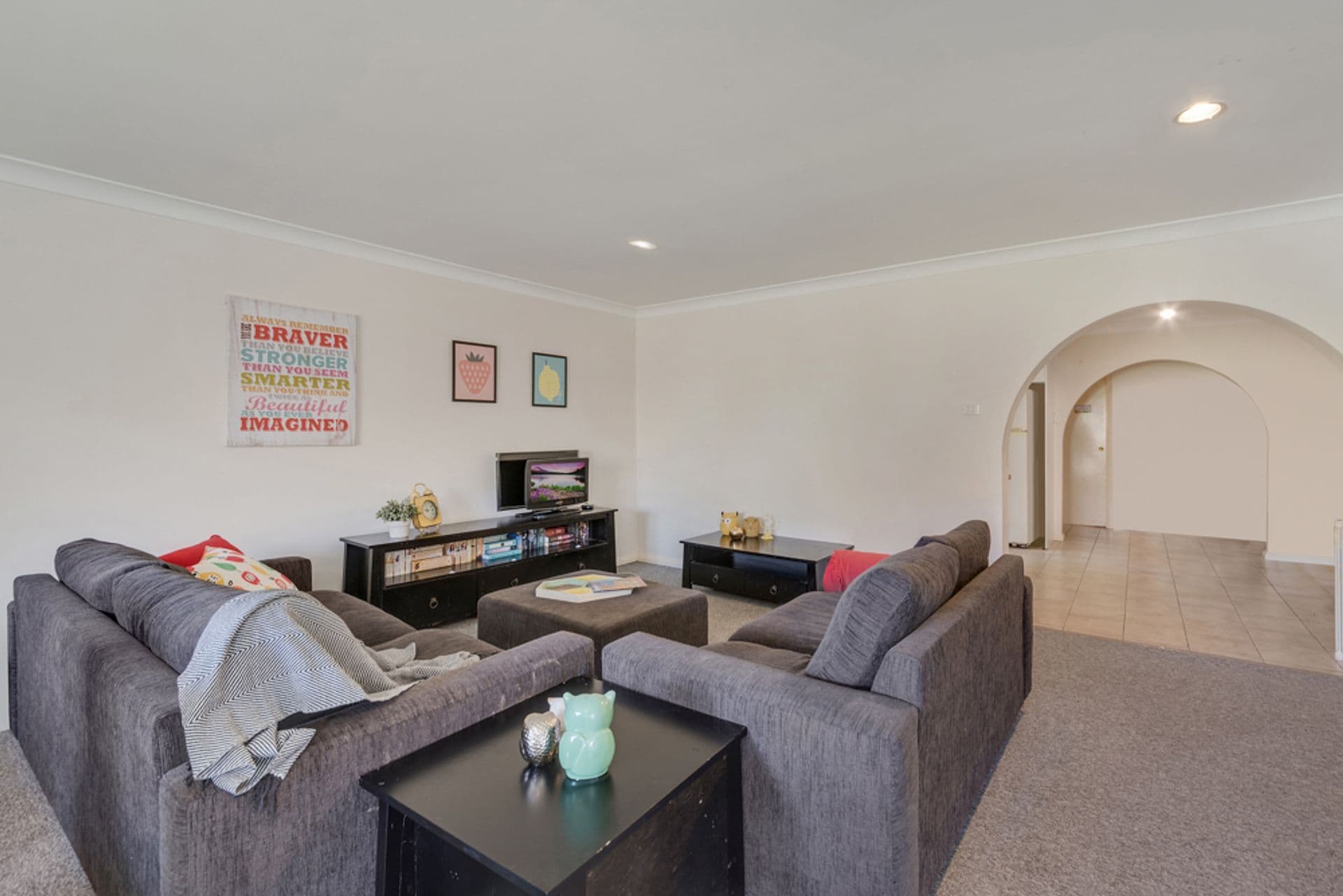 99 Mount View Avenue, Hazelbrook, NSW, 2779, Hazelbrook - Thumbnail 3