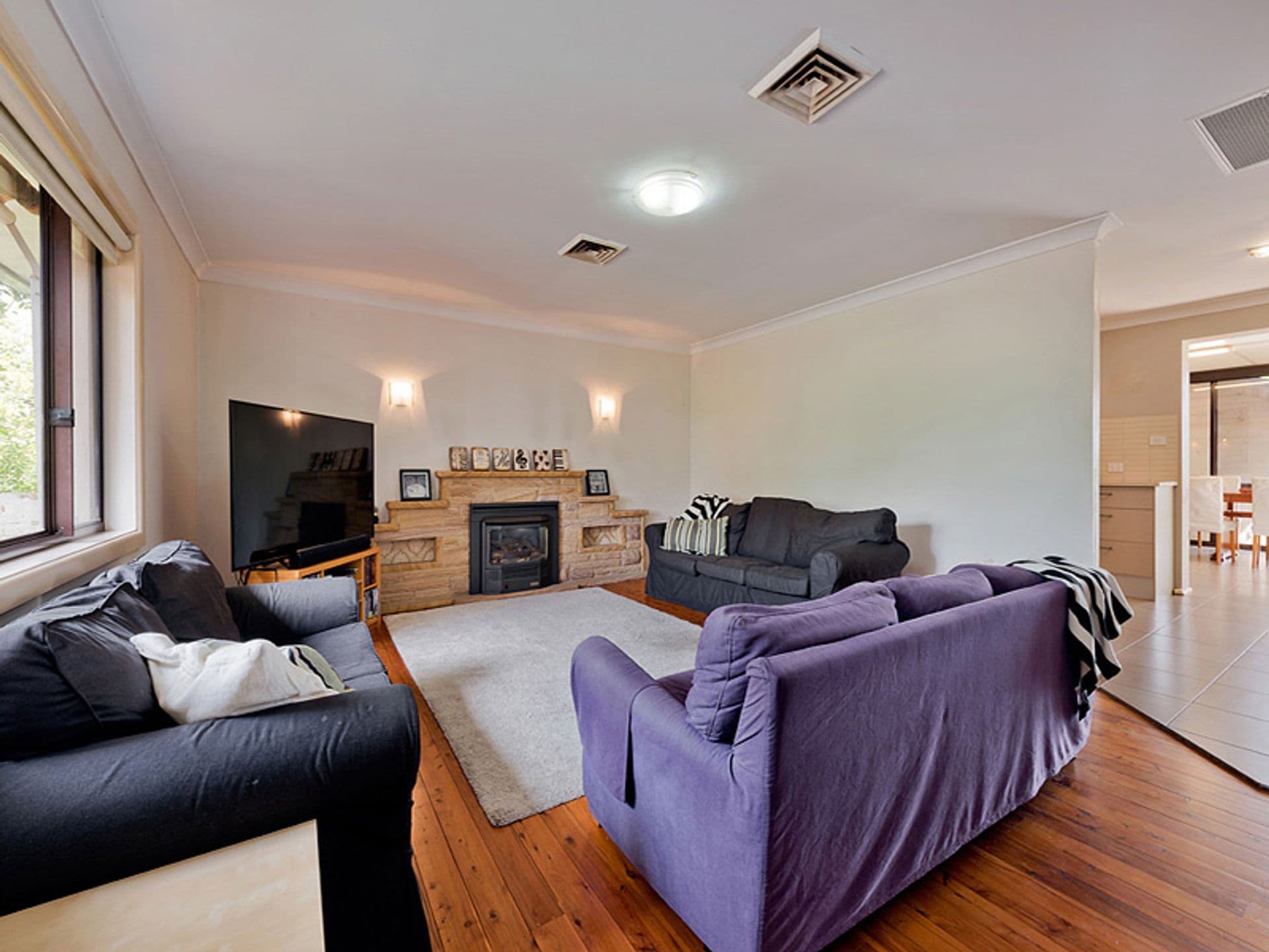 195 Burns Road, Springwood, NSW, 2777, Springwood - Thumbnail 2