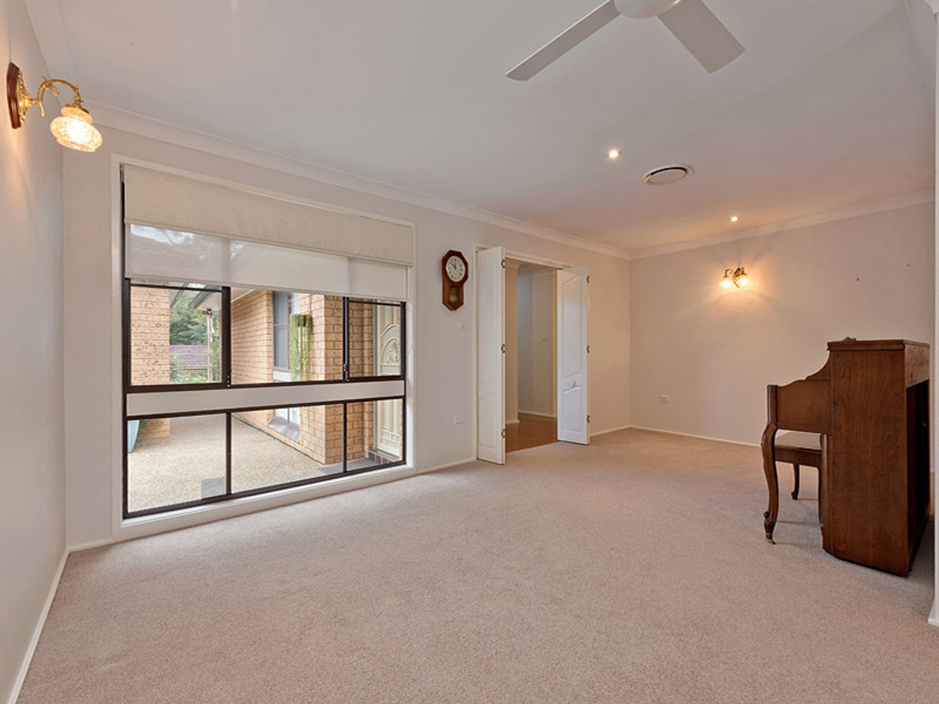 16  Farm Rd, Springwood, NSW, 2777, Springwood - Thumbnail 3