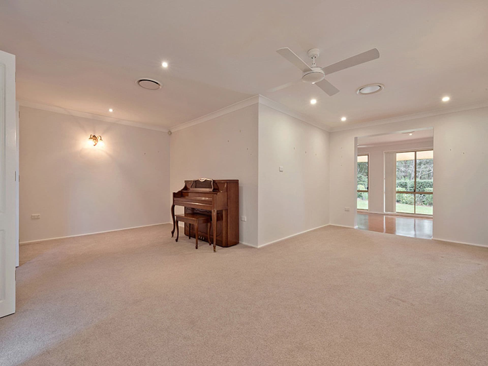 16  Farm Rd, Springwood, NSW, 2777, Springwood - Thumbnail 4