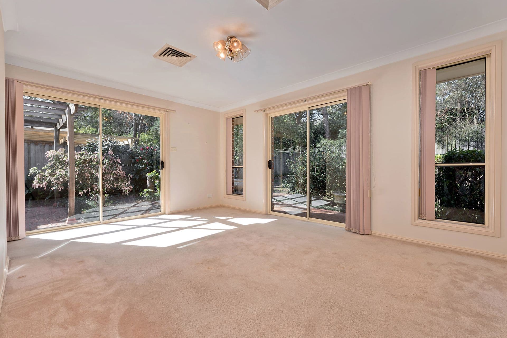 9a Bland Road, Springwood, NSW, 2777, Springwood - Thumbnail 3