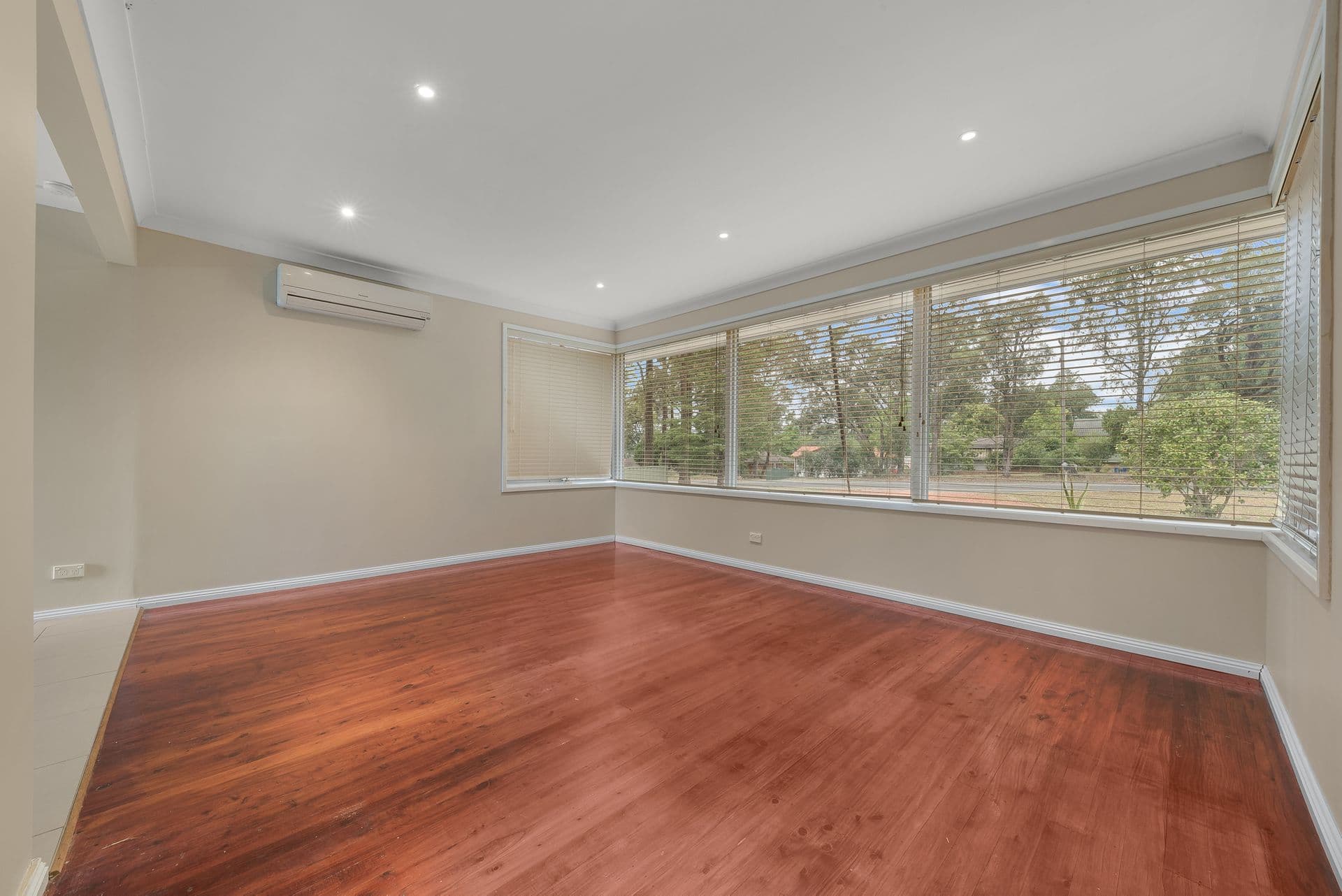 294  Hawkesbury Road, Winmalee, NSW, 2777, Winmalee - Thumbnail 2