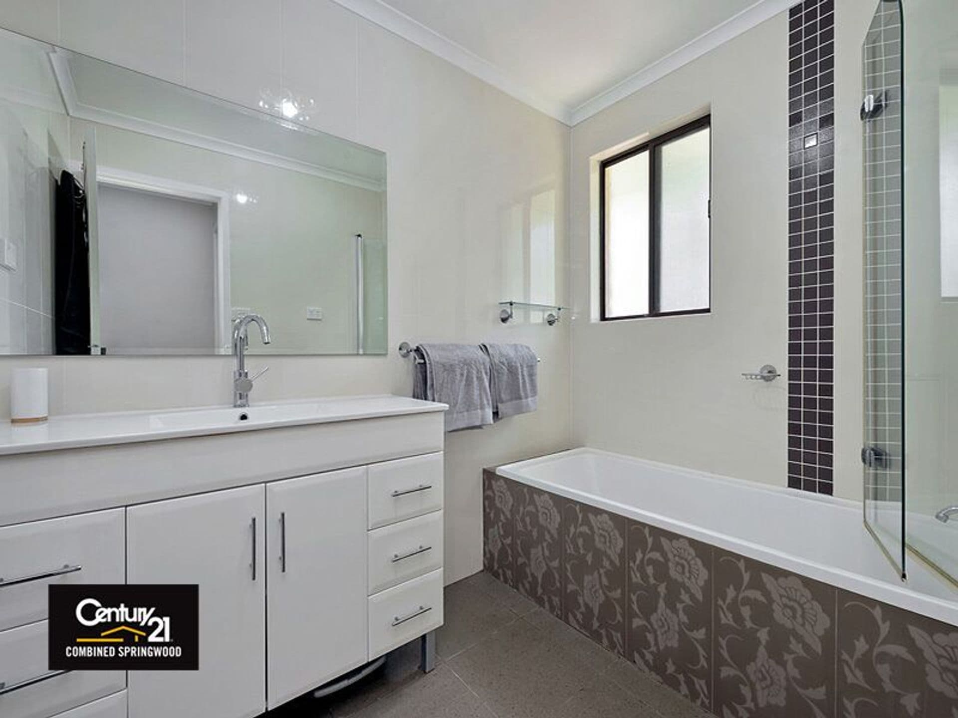 13 Boomerang Road, Springwood, NSW, 2777, Springwood - Thumbnail 3