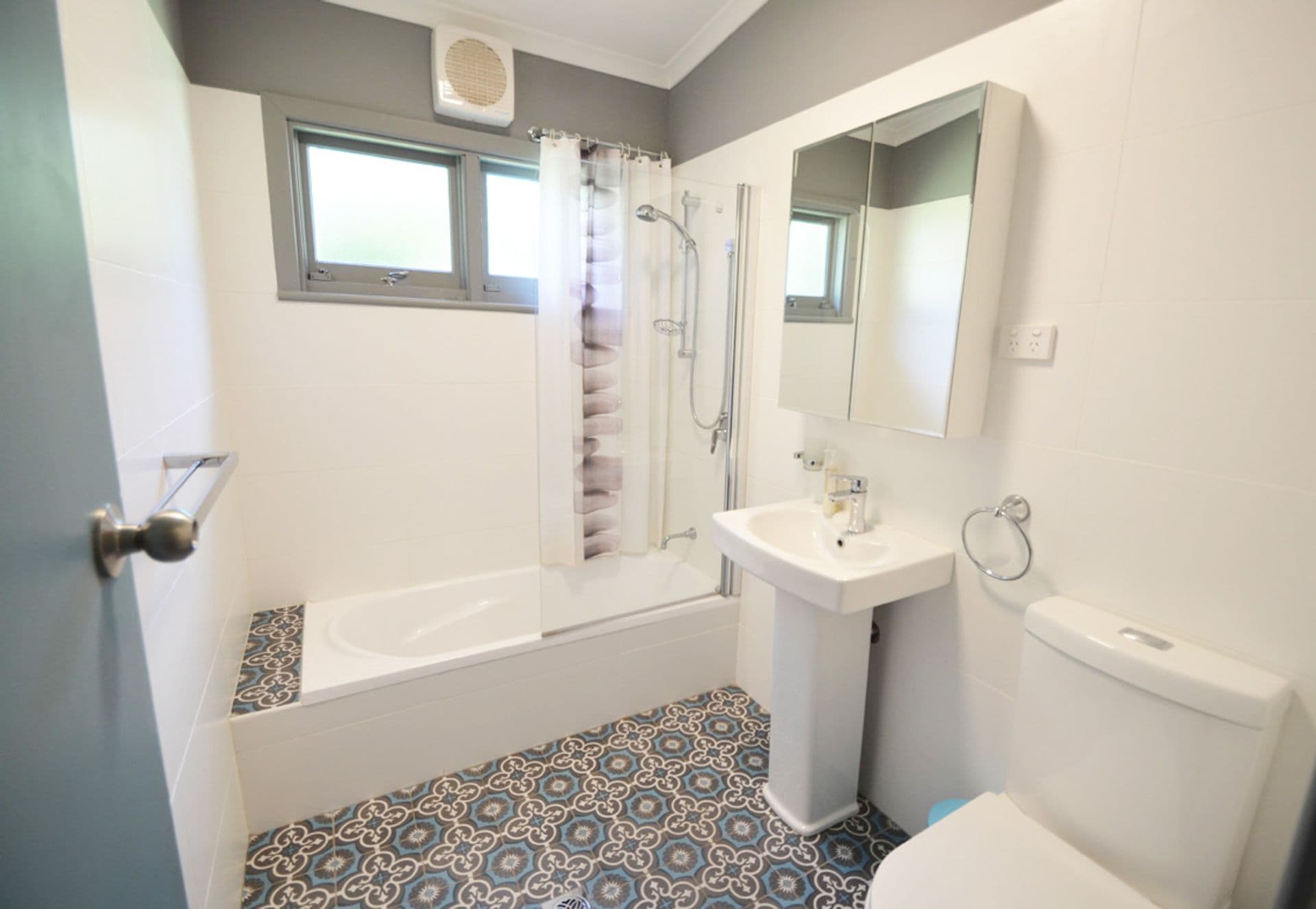 2 Crane Street, Springwood, NSW, 2777, Springwood - Thumbnail 8