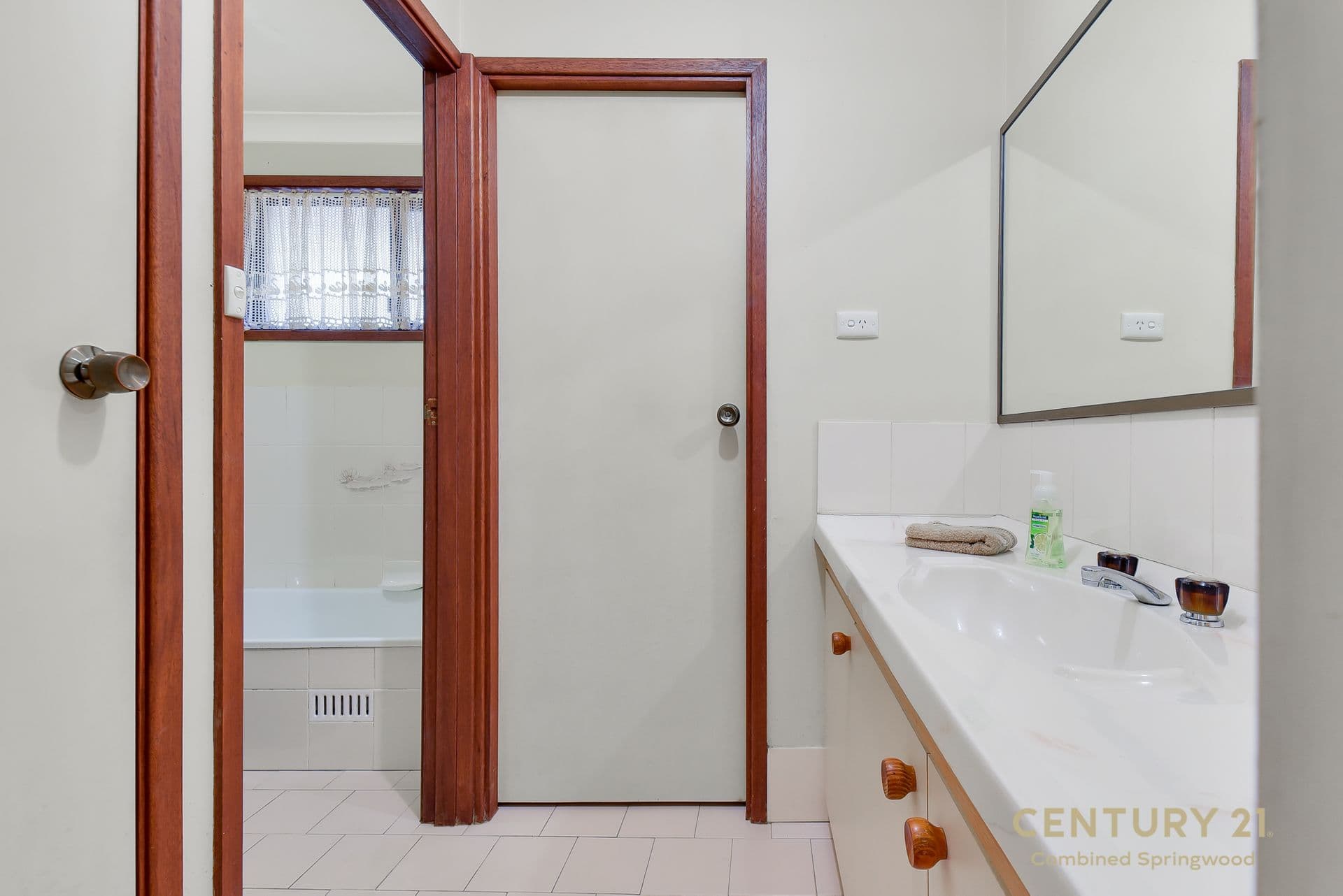 26 Bunnal Ave, Winmalee, NSW, 2777, Winmalee - Thumbnail 7