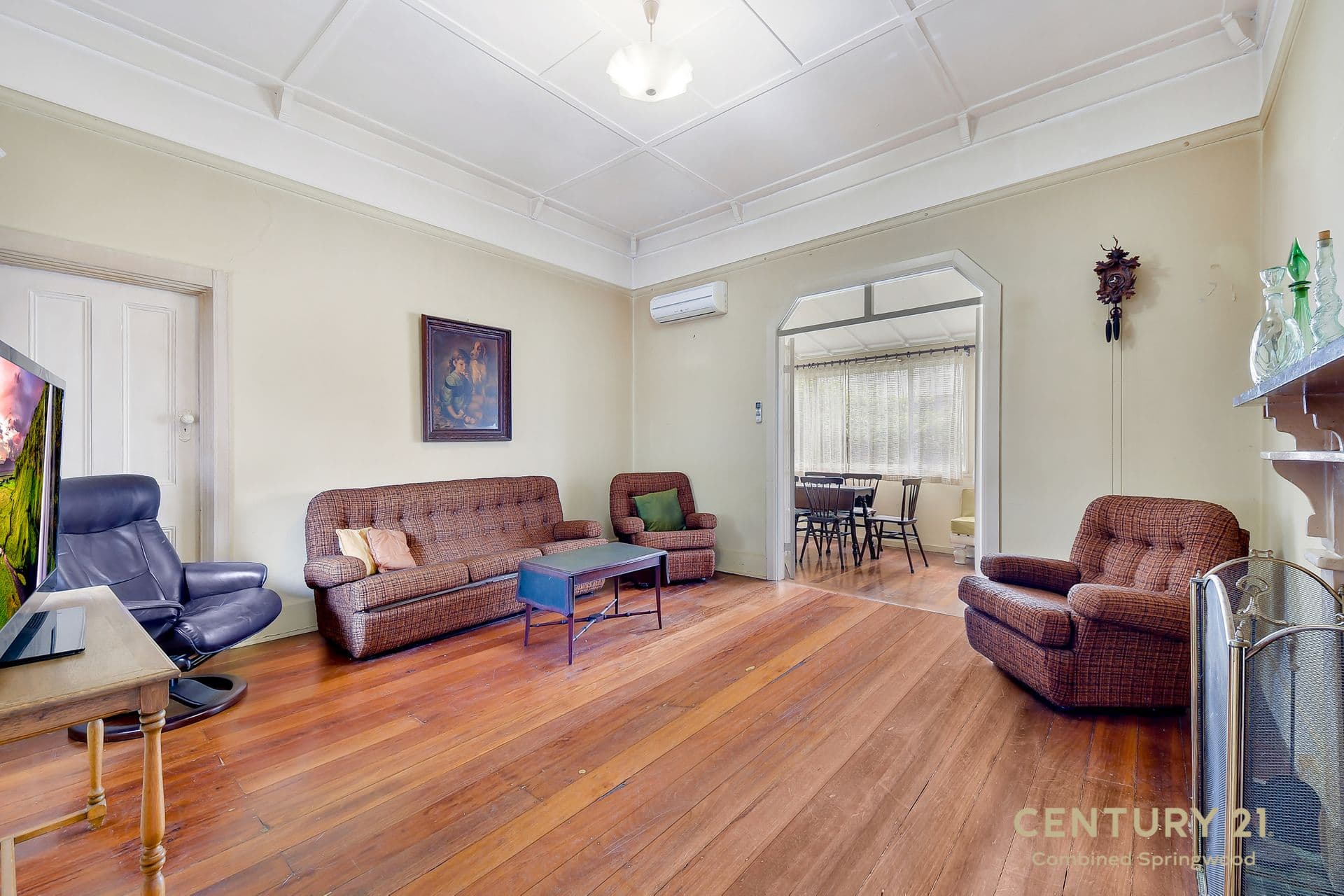 16 Green Parade, Valley Heights, NSW, 2777, Valley Heights - Thumbnail 2
