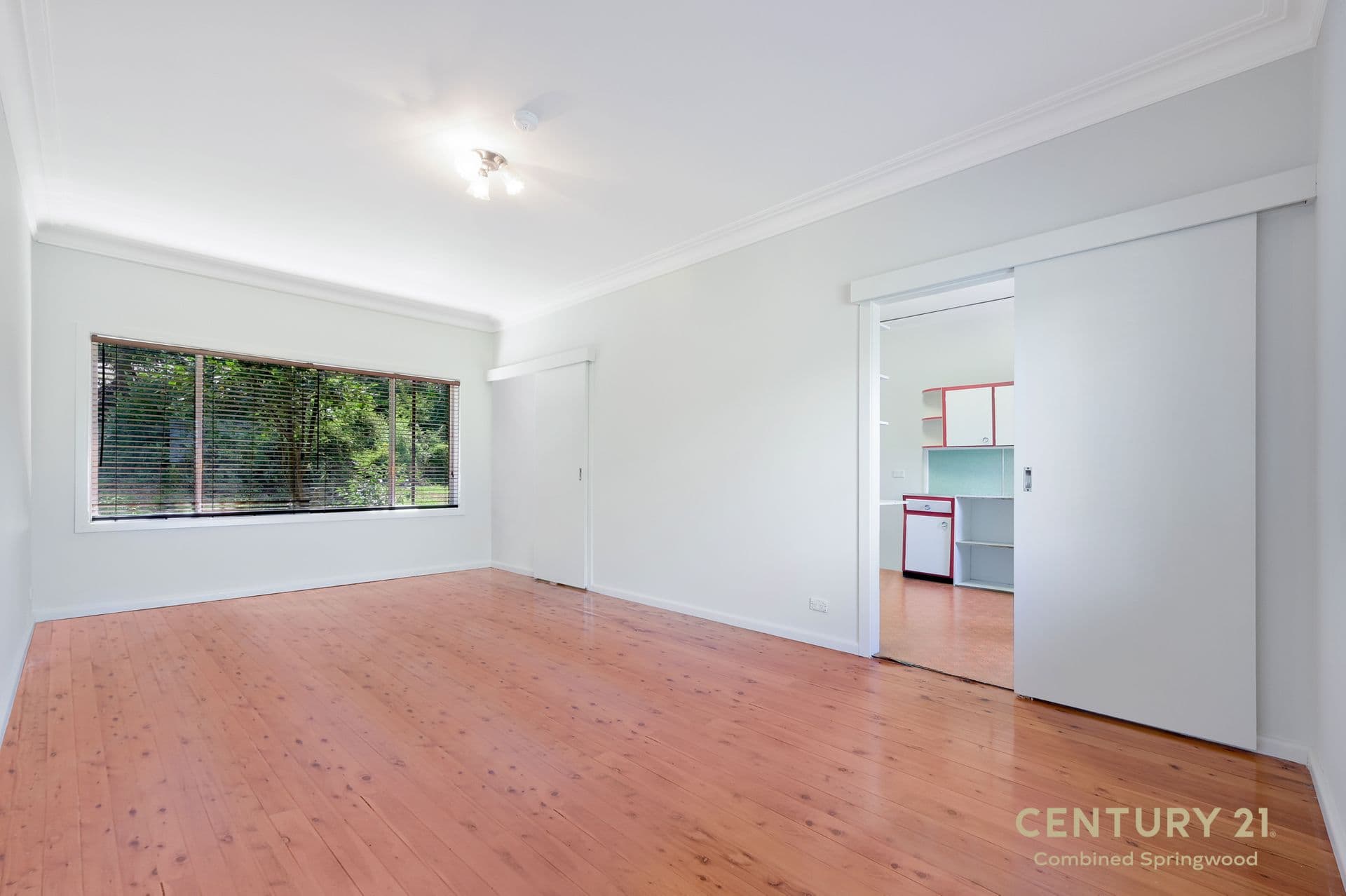 35 Shirlow Ave, Faulconbridge, NSW, 2776, Faulconbridge - Thumbnail 3