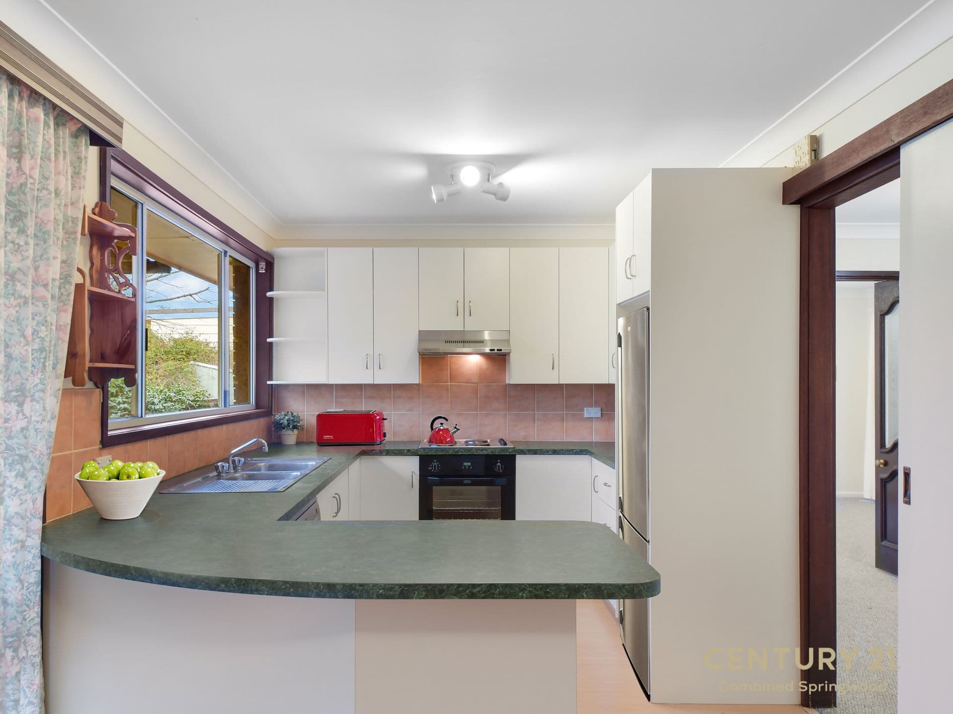 9 Farnham Avenue, Wentworth Falls, NSW, 2782, Wentworth Falls - Thumbnail 6