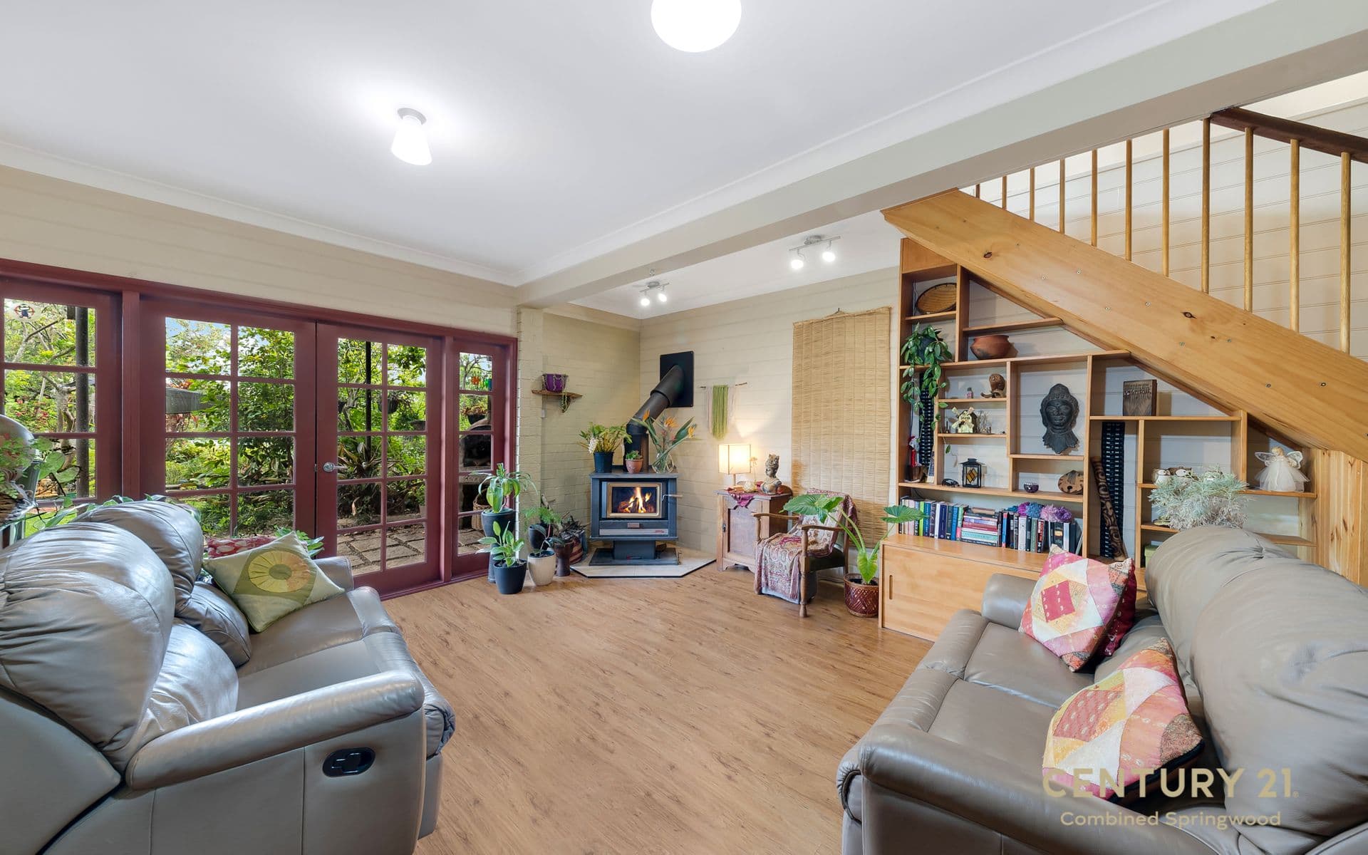36 Russell Avenue, Faulconbridge, NSW, 2776, Faulconbridge - Thumbnail 2