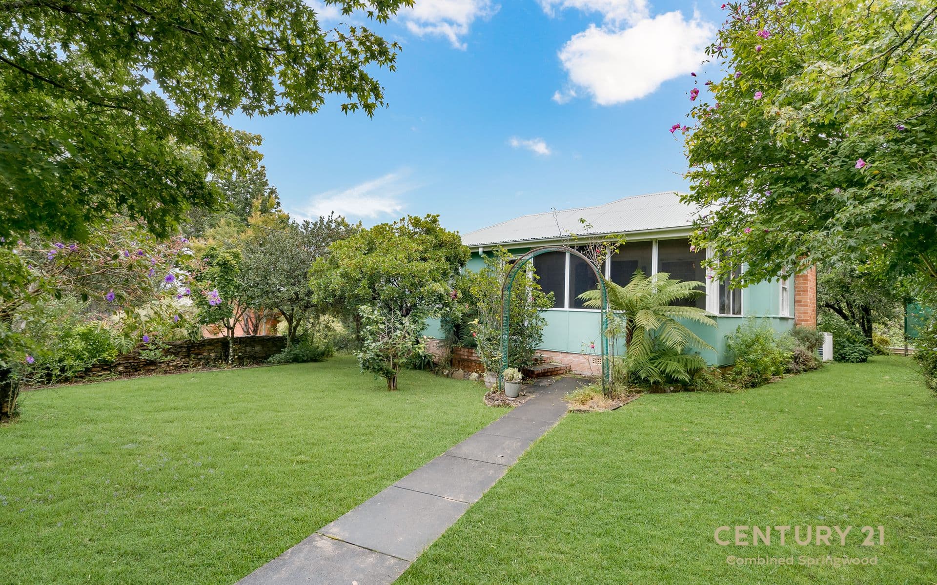 51 Raymond Road, Springwood, NSW, 2777, Springwood - Thumbnail 2