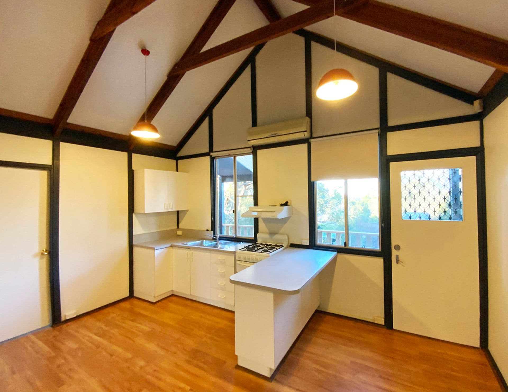 9 Clifton Avenue, Faulconbridge, NSW, 2776, Faulconbridge - Thumbnail 4