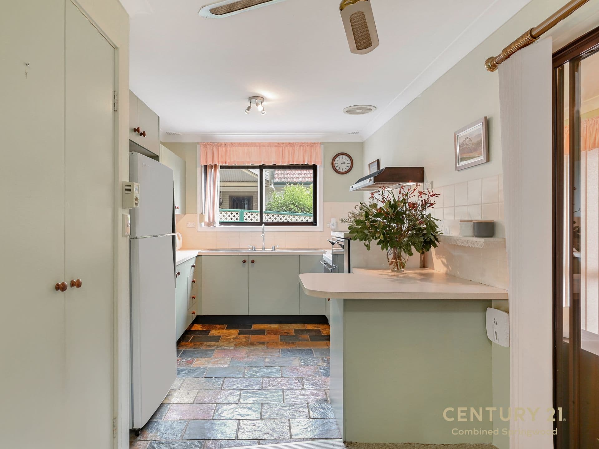 92 Railway Parade, Warrimoo, NSW, 2774, Warrimoo - Thumbnail 5