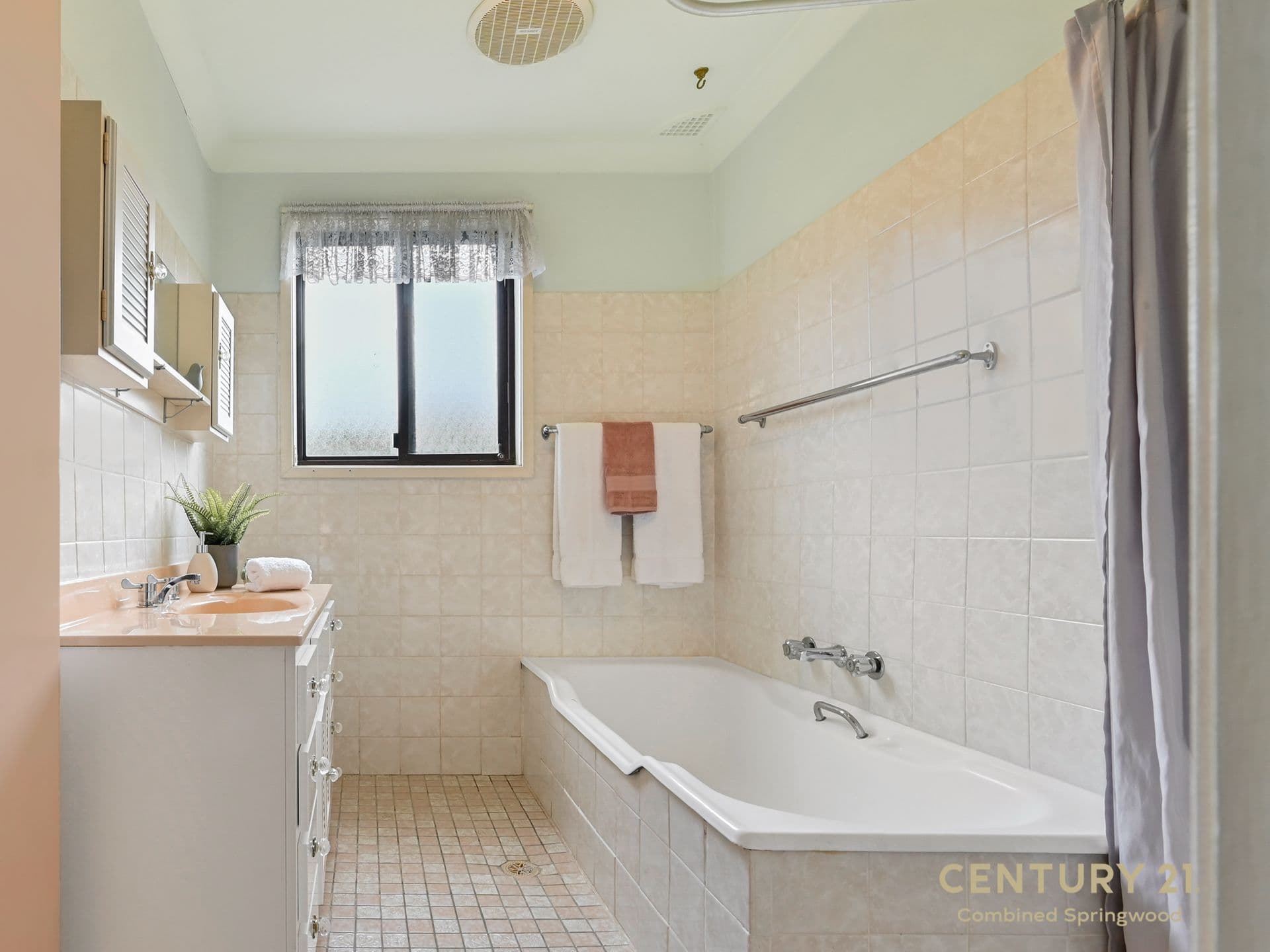 92 Railway Parade, Warrimoo, NSW, 2774, Warrimoo - Thumbnail 6