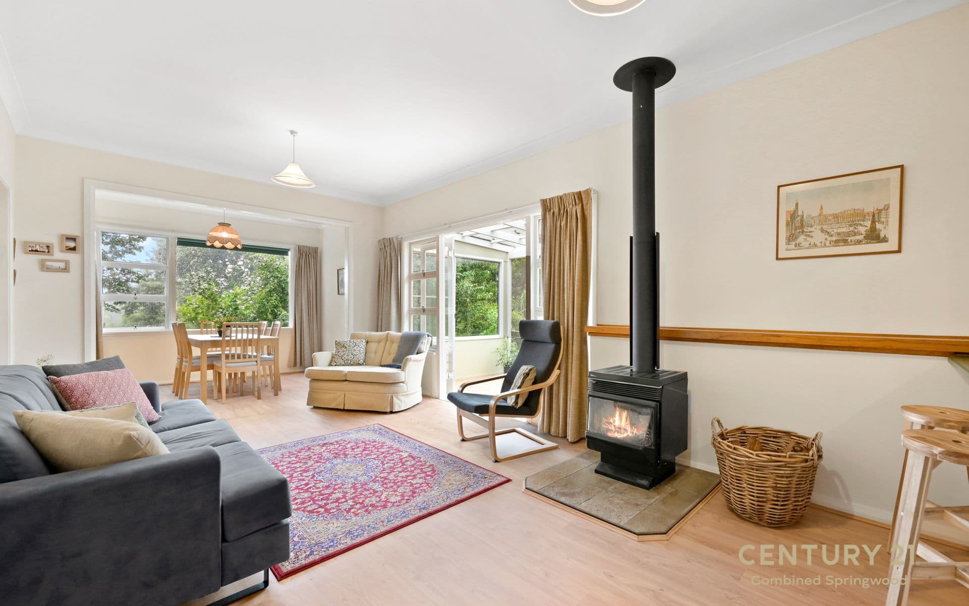 17 Russell Avenue, Faulconbridge, NSW, 2776, Faulconbridge - Thumbnail 5