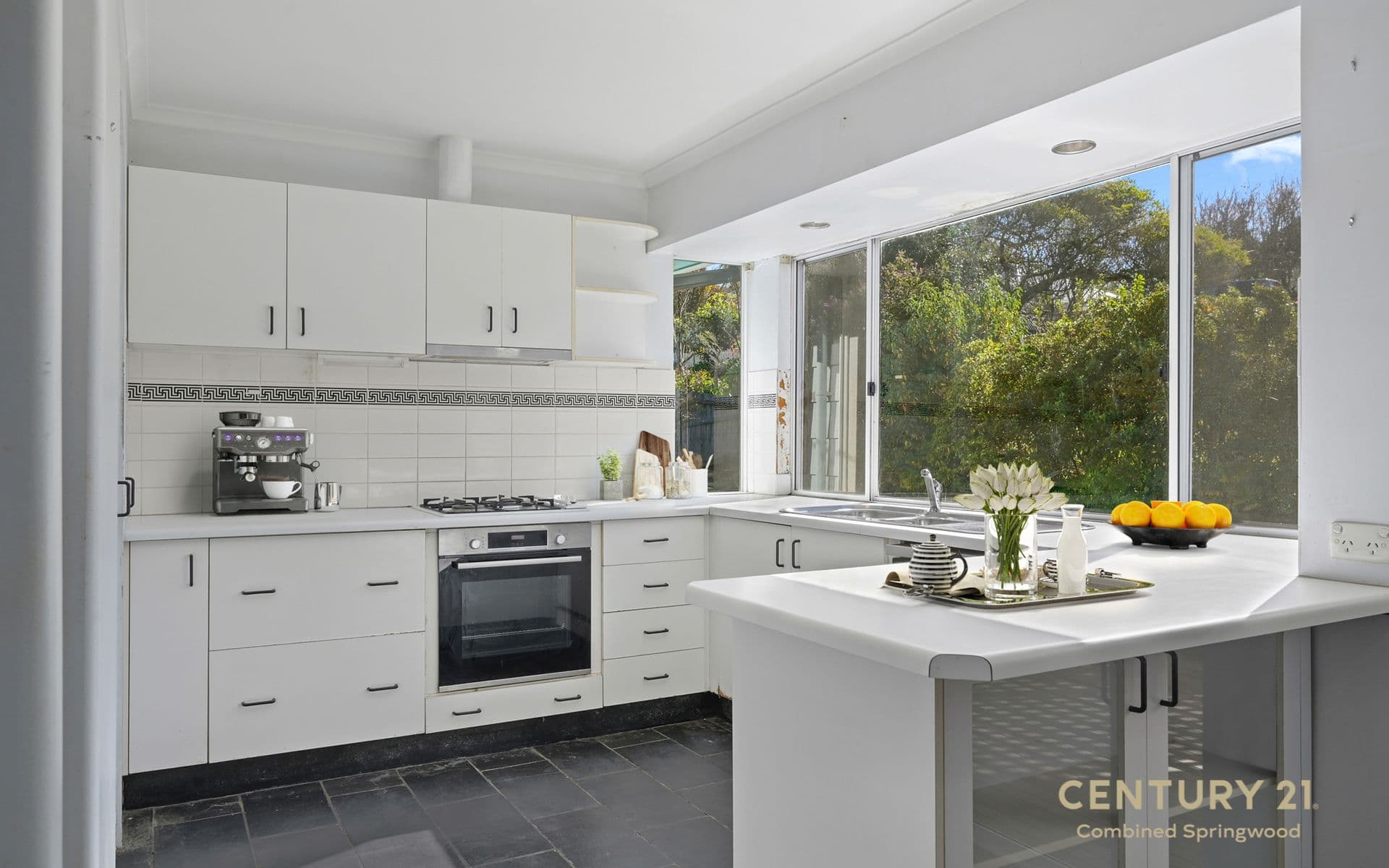 12 Mona Road, Woodford, NSW, 2778, Woodford - Thumbnail 5