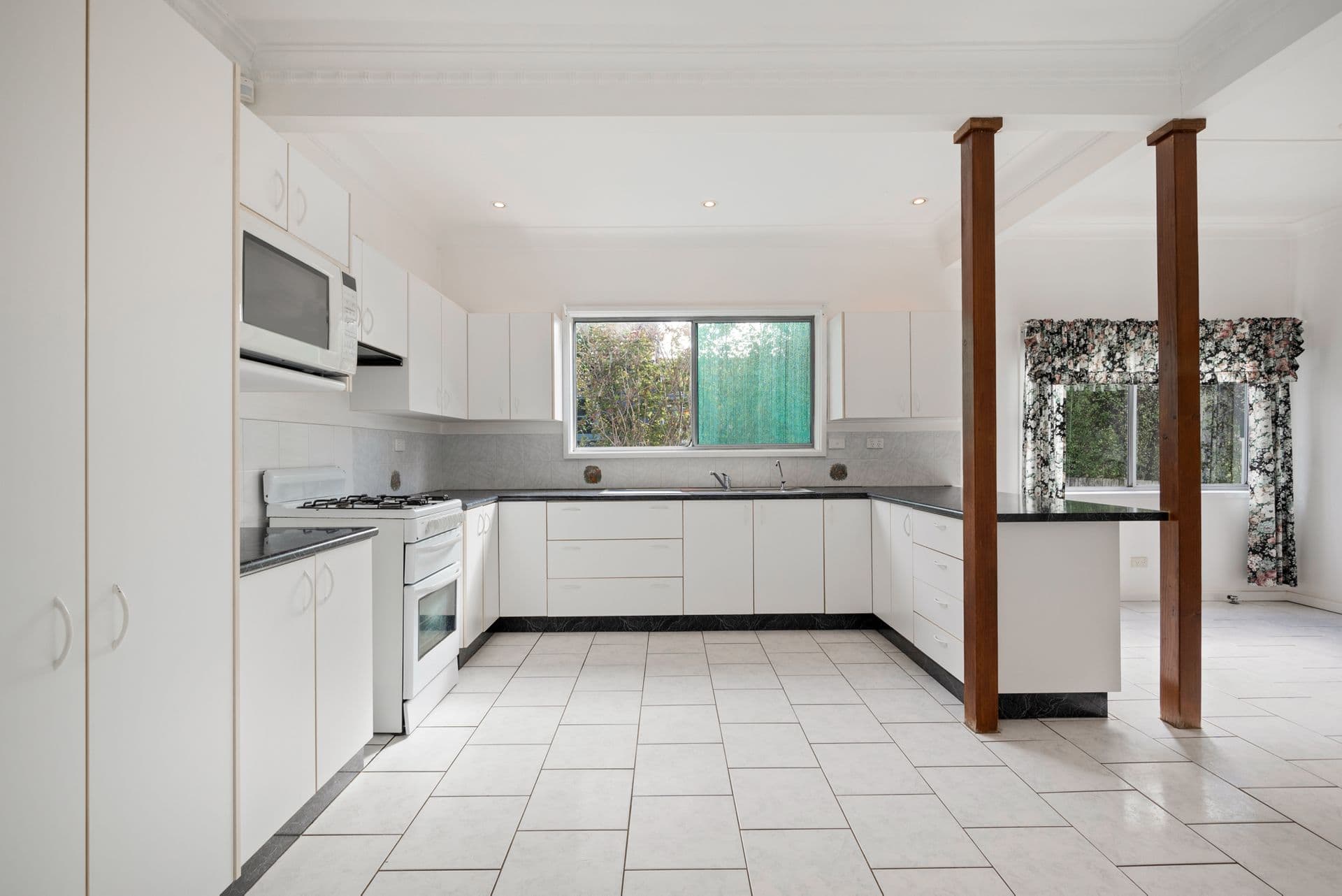 21 Grose Road, Faulconbridge, NSW, 2776, Faulconbridge - Thumbnail 3