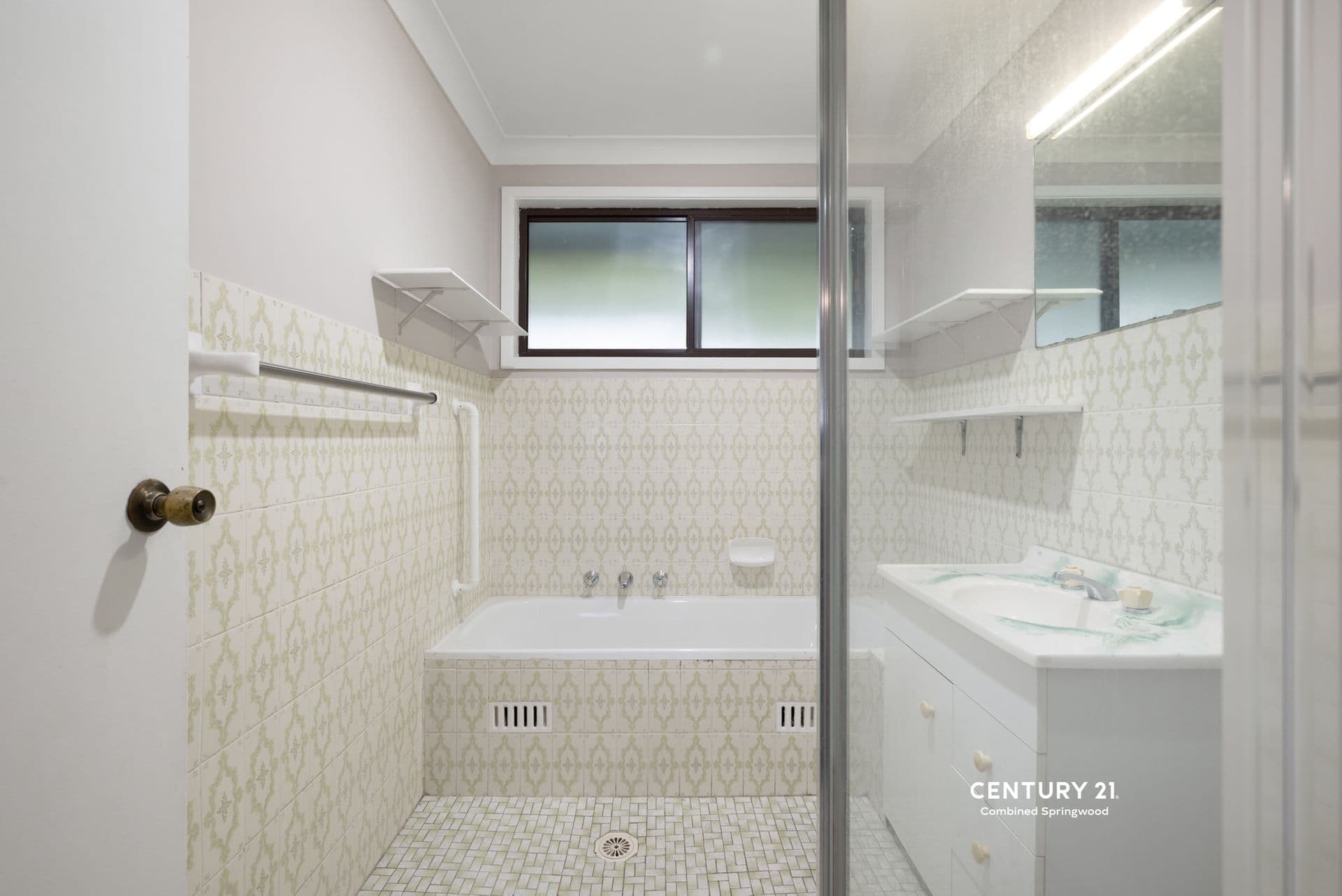 17 Robyn Road, Winmalee, NSW, 2777, Winmalee - Thumbnail 8