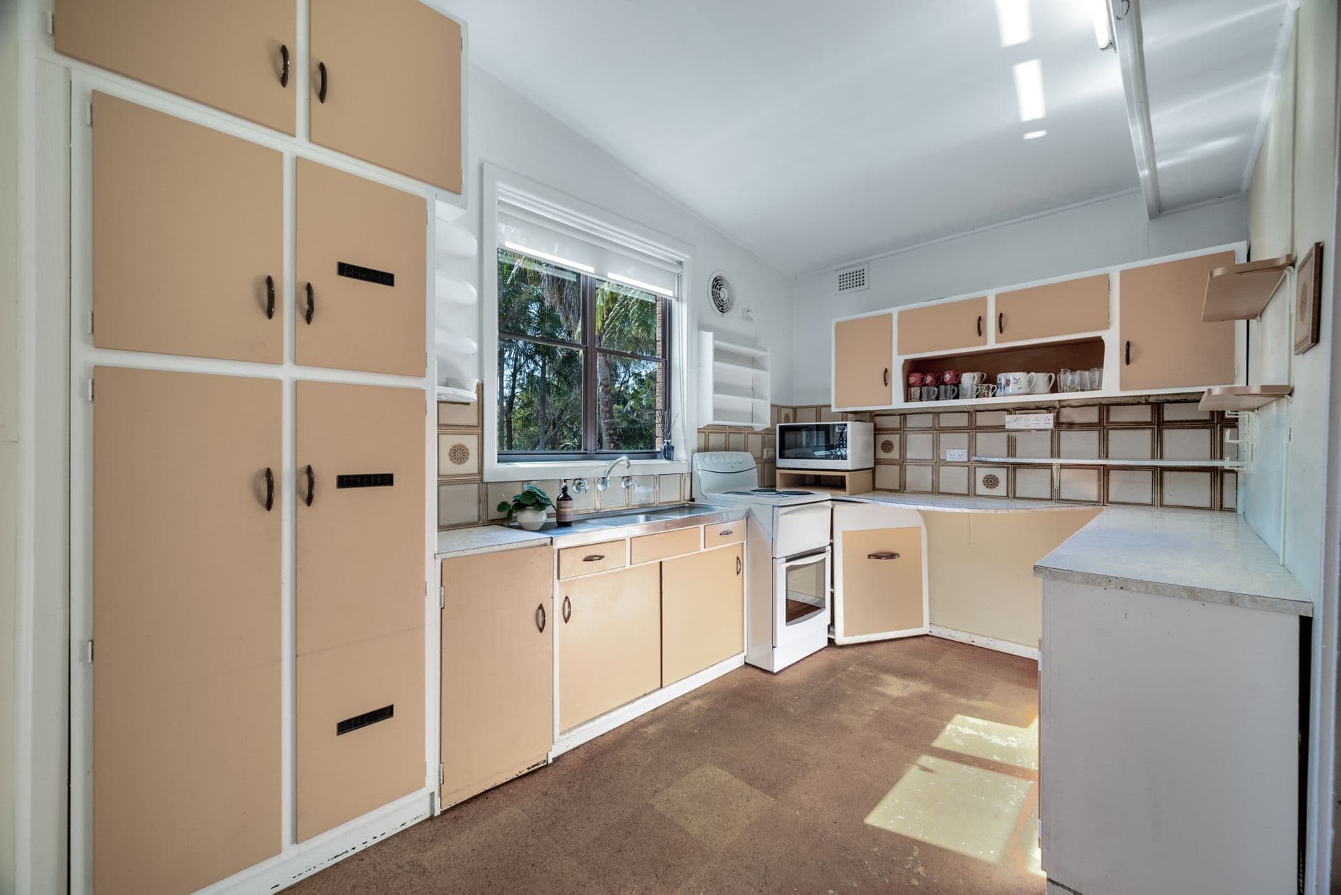 16 Park Avenue, Springwood, NSW, 2777, Springwood - Thumbnail 3