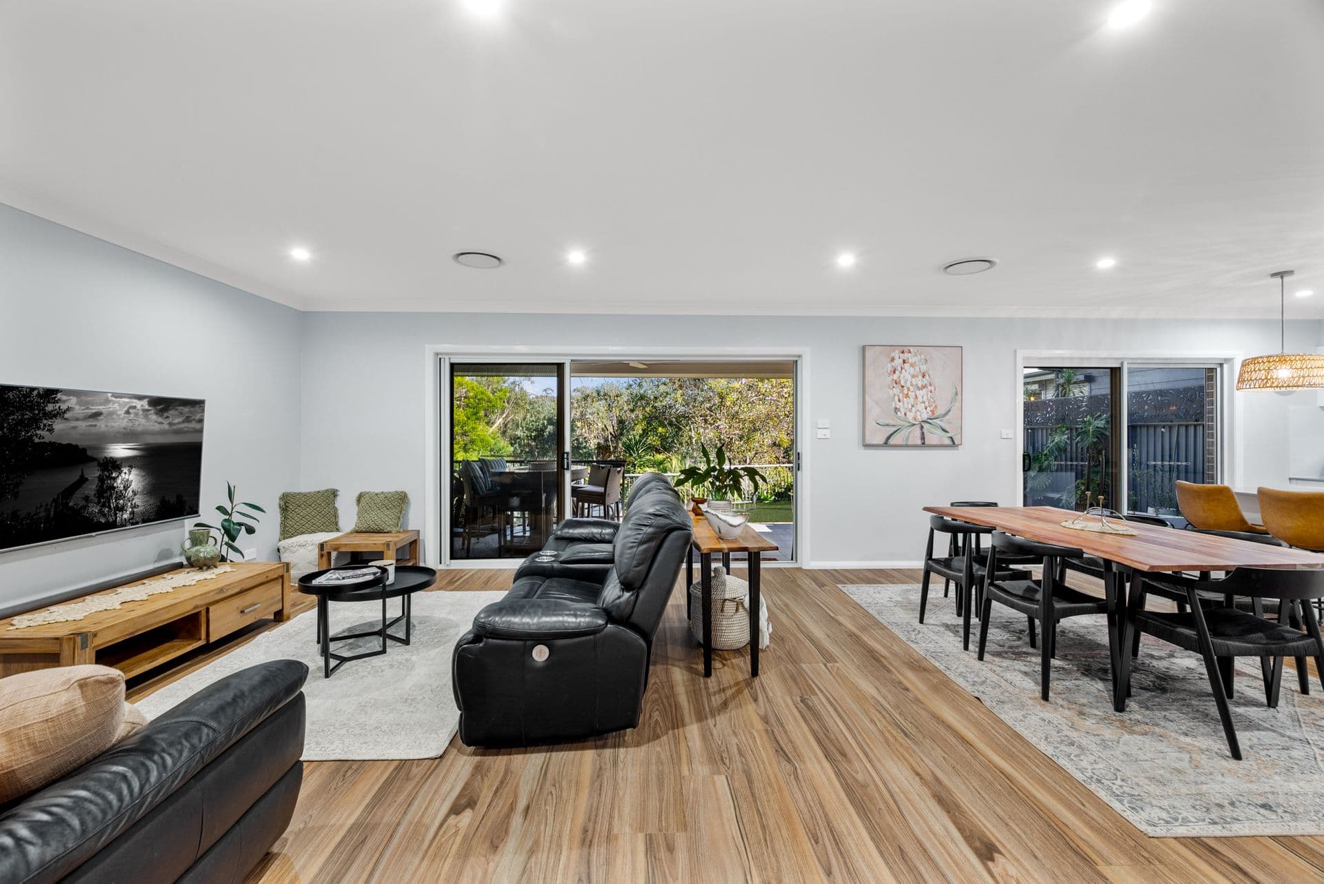 15 Buena Vista Road, Winmalee, NSW, 2777, Winmalee - Thumbnail 2