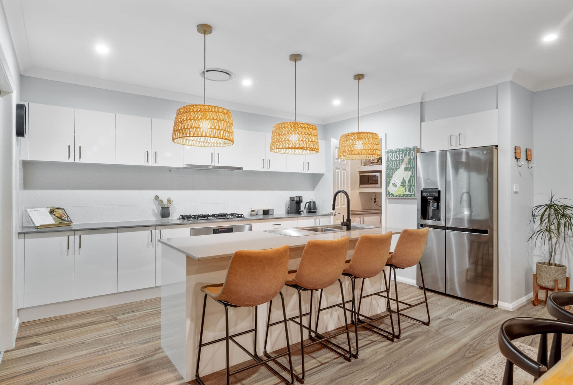 15 Buena Vista Road, Winmalee, NSW, 2777, Winmalee - Thumbnail 4