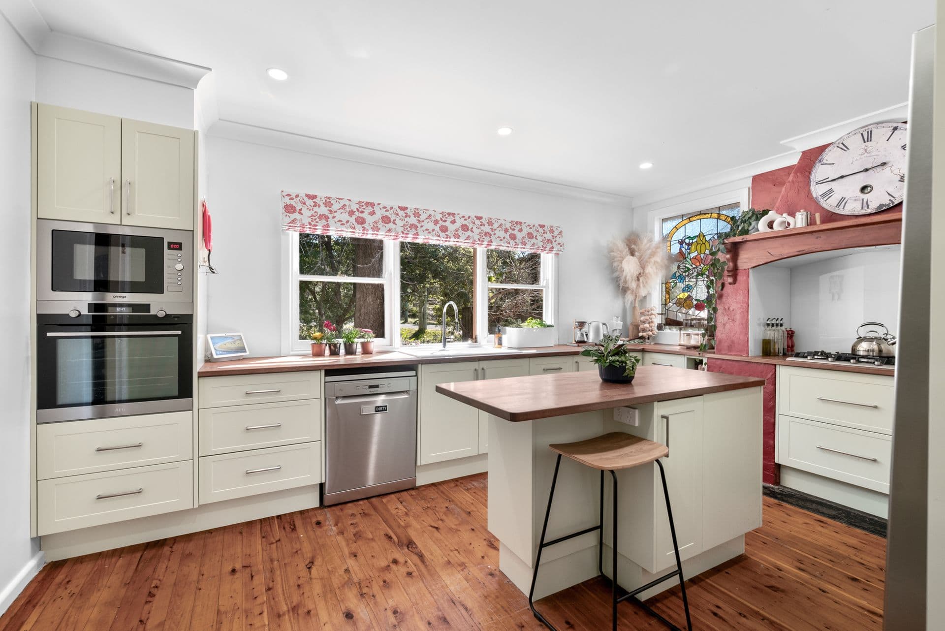 65 Oaklands Road, Hazelbrook, NSW, 2779, Hazelbrook - Thumbnail 5