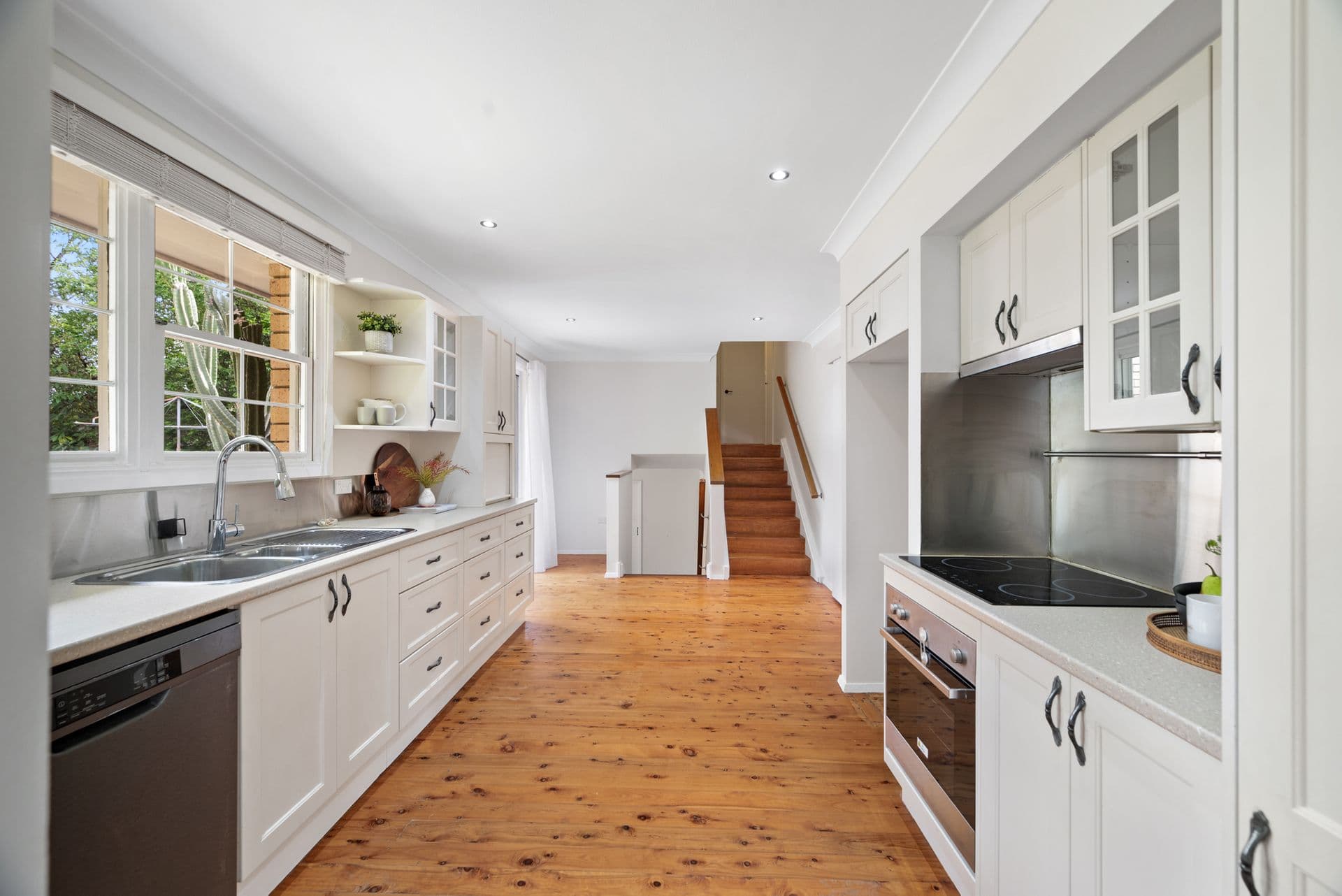 135 Macquarie Road, Springwood, NSW, 2777, Woodford - Thumbnail 6