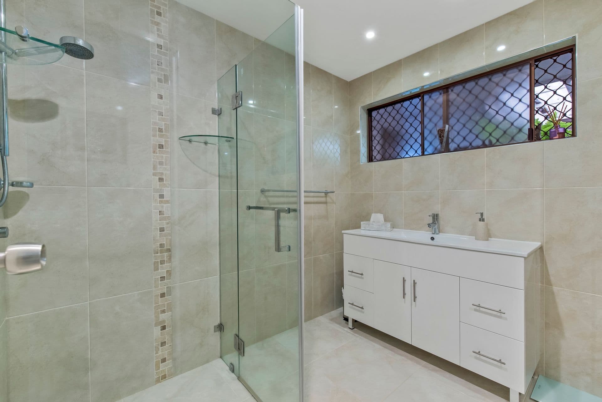1/5 Baldwin Street, Golden Beach, QLD, 4551, Golden Beach - Thumbnail 5