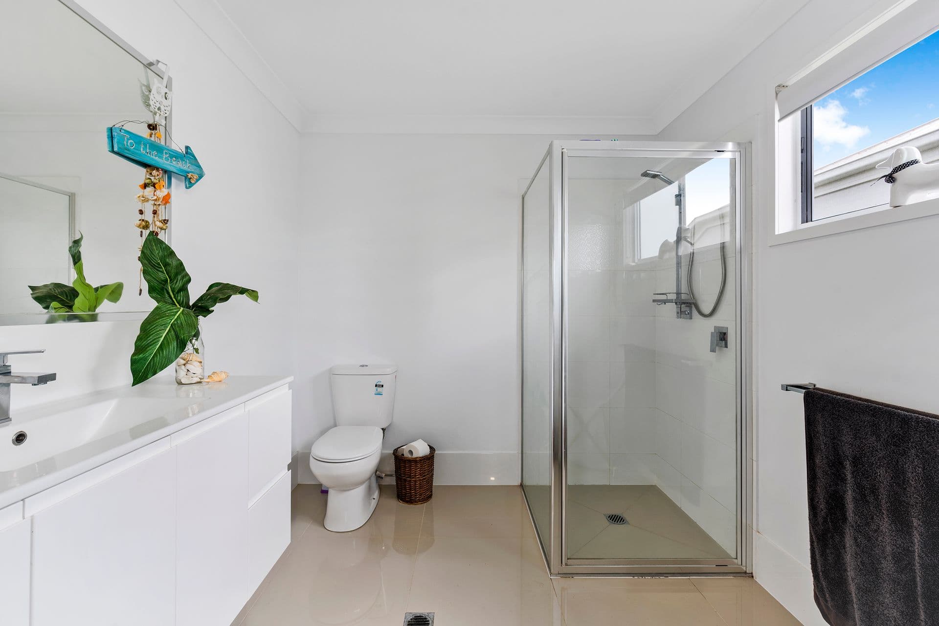 17 Pearl Crescent, Caloundra West, QLD, 4551, Caloundra West - Thumbnail 6