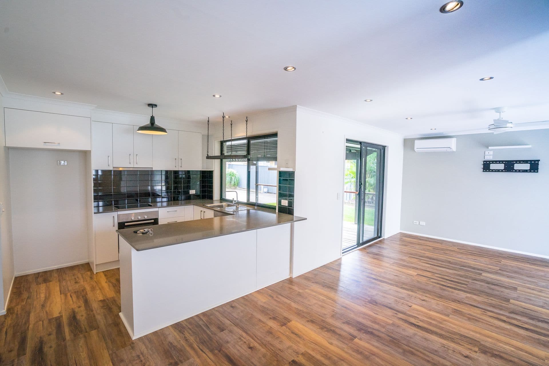 2 Balemo Street, Battery Hill, QLD, 4551, Battery Hill - Thumbnail 5