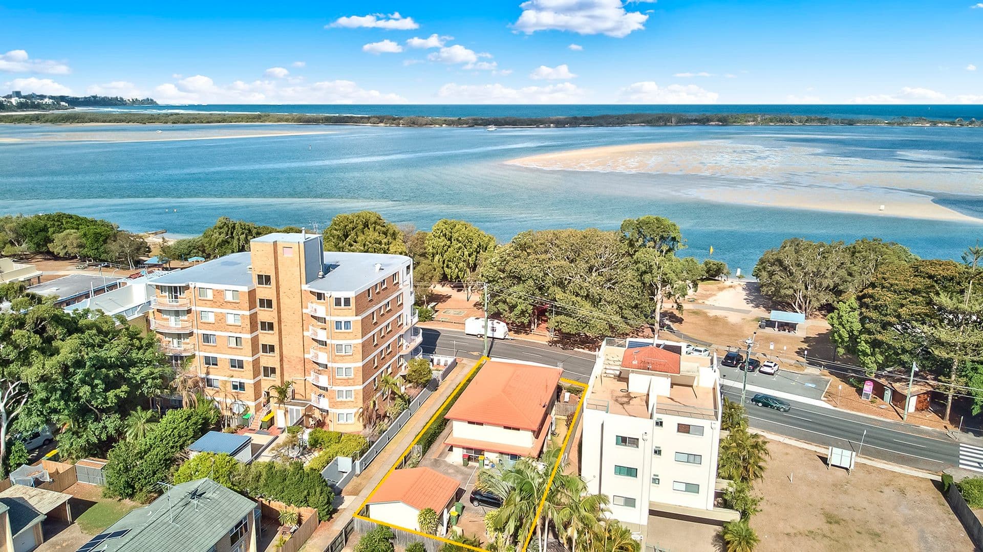 Unit 1 And 2 / 63 Esplanade, Golden Beach, QLD, 4551, Golden Beach - Thumbnail 3