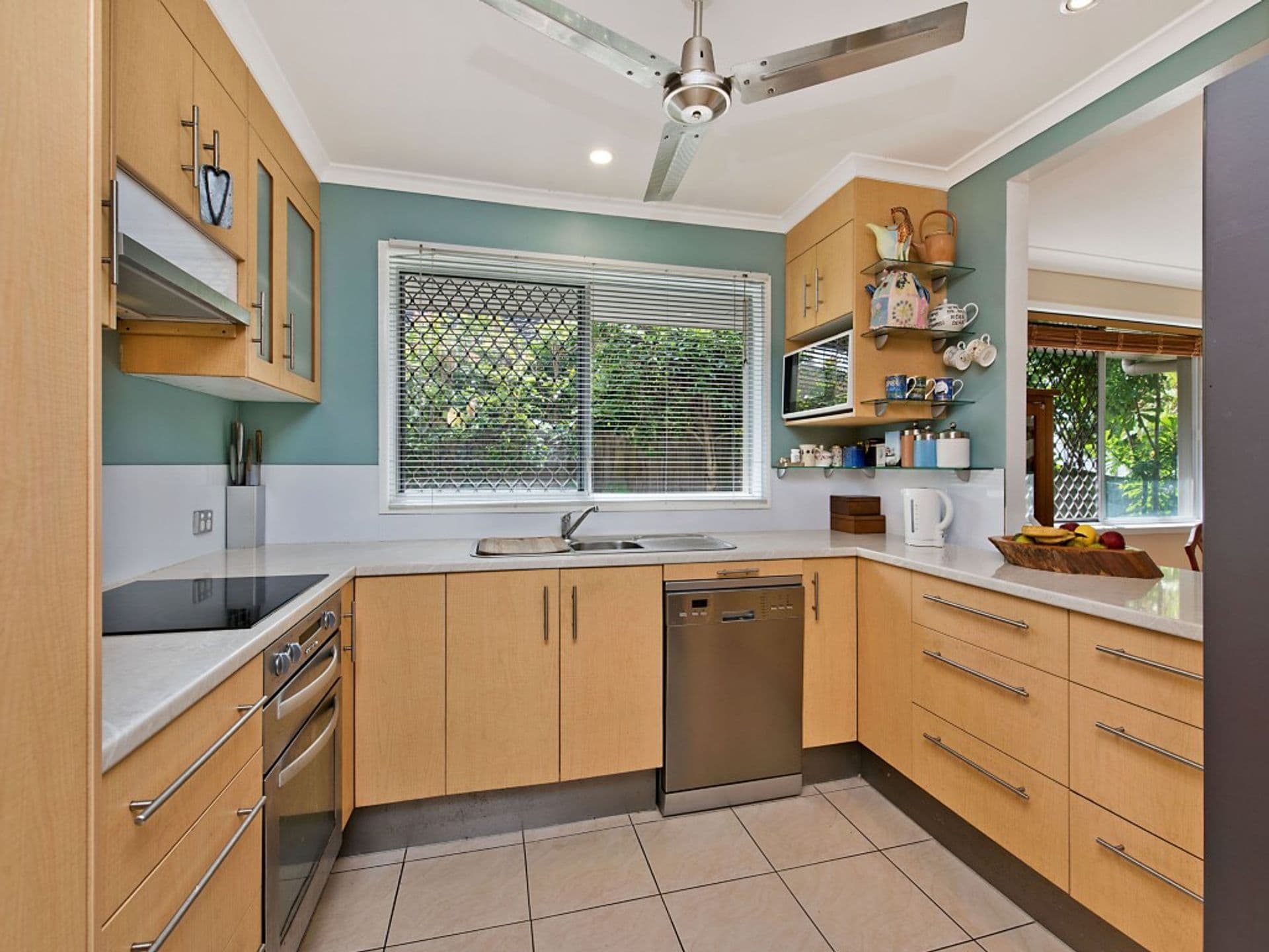 2/24 Bulcock Street, Caloundra, QLD, 4551, Golden Beach - Thumbnail 4