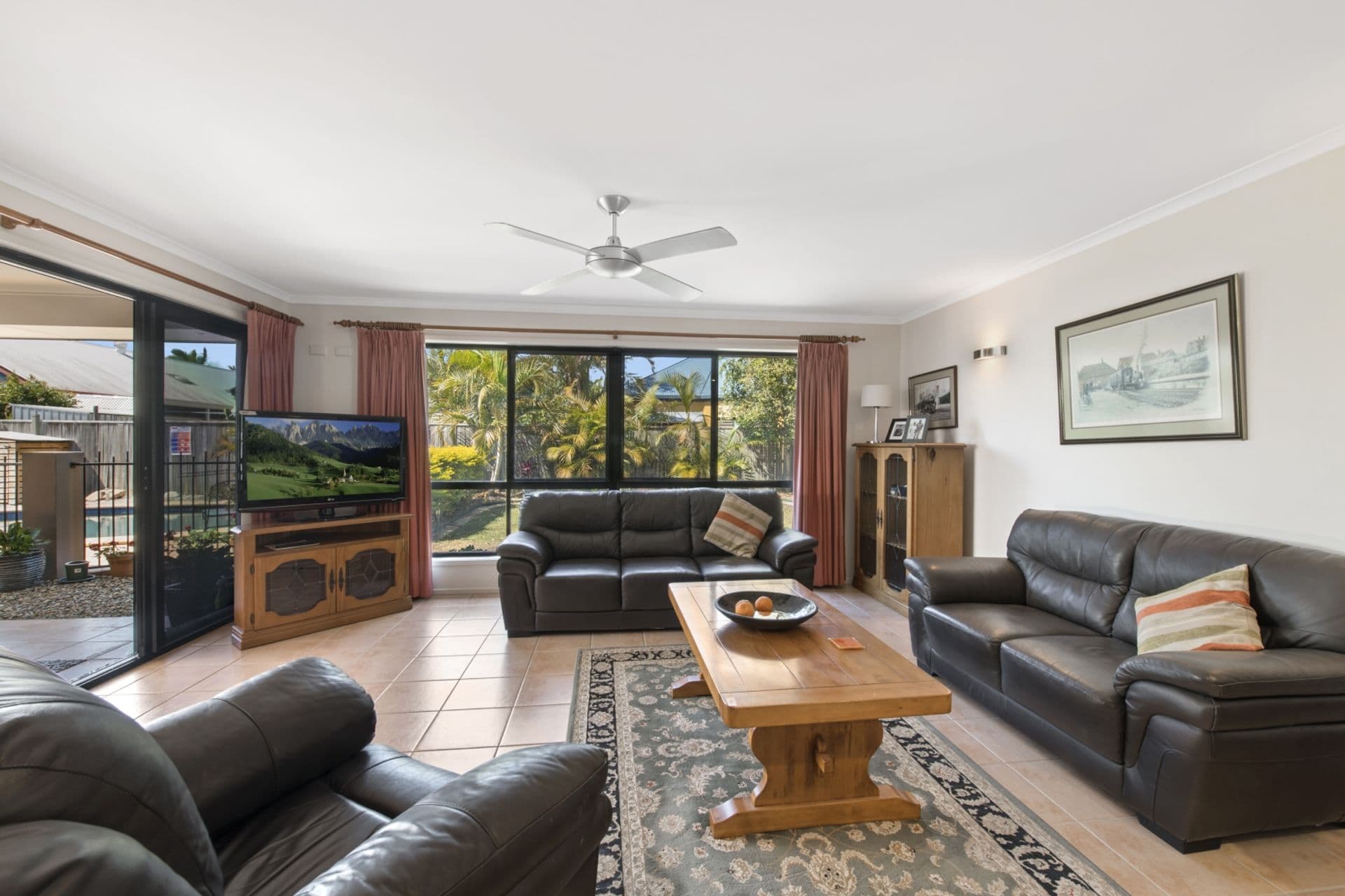 10 Azalea Place, Currimundi, QLD, 4551, Currimundi - Thumbnail 6