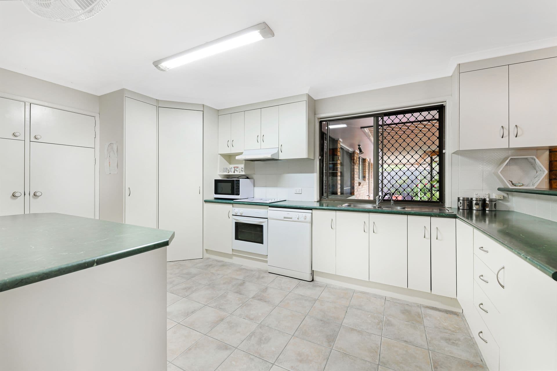 88 Wavell Avenue, Golden Beach, QLD, 4551, Golden Beach - Thumbnail 4