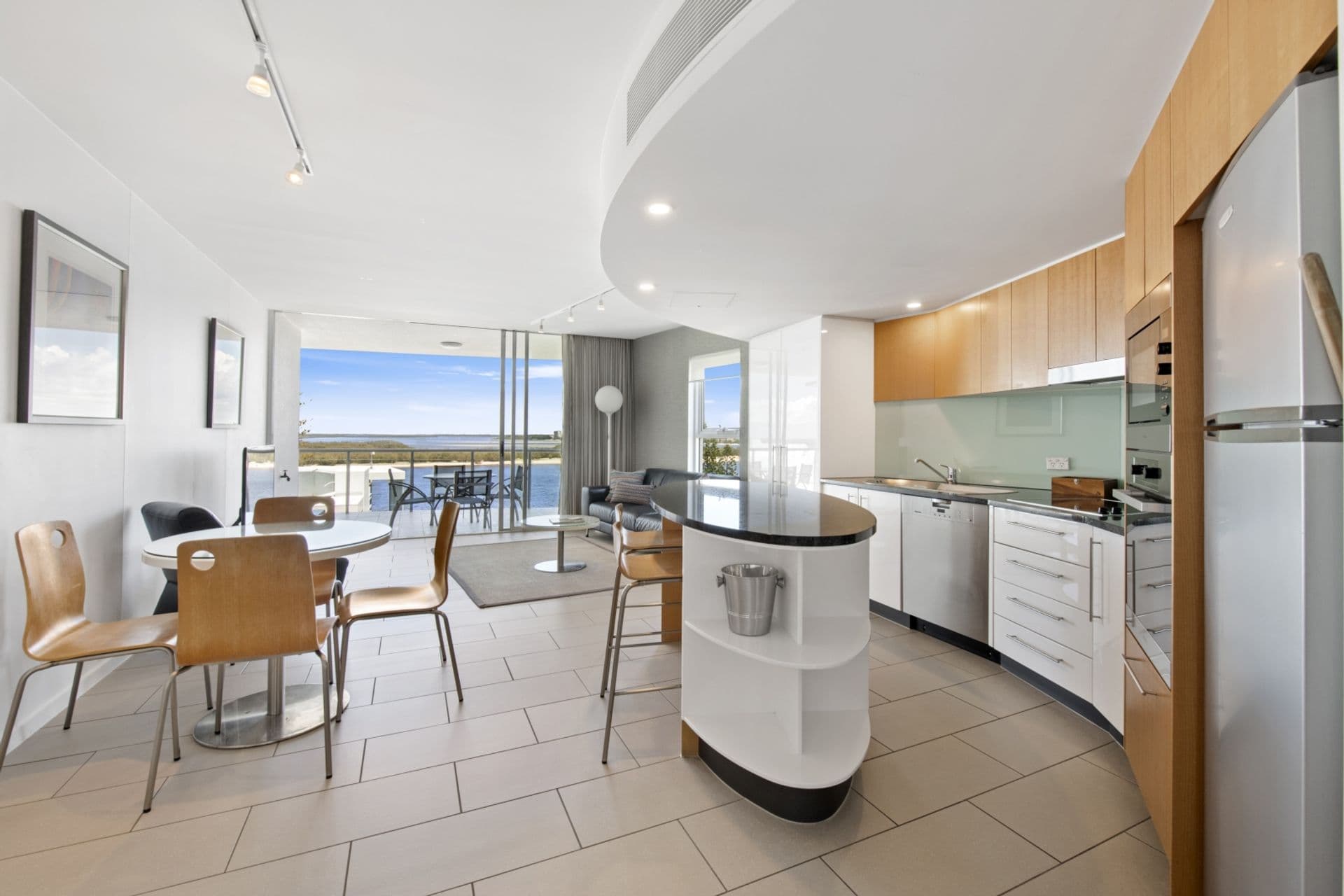 501/10 Leeding Terrace, Caloundra, QLD, 4551, Caloundra - Thumbnail 2