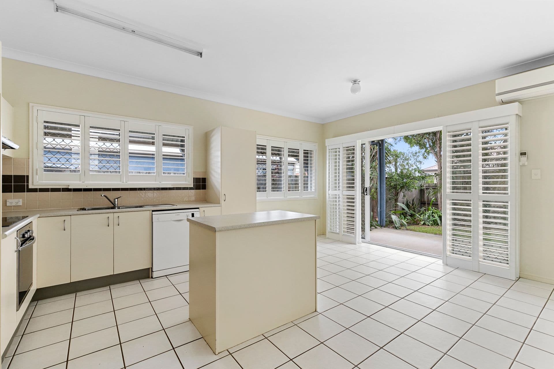 13 Mowburra Place, Caloundra West, QLD, 4551, Caloundra West - Thumbnail 3