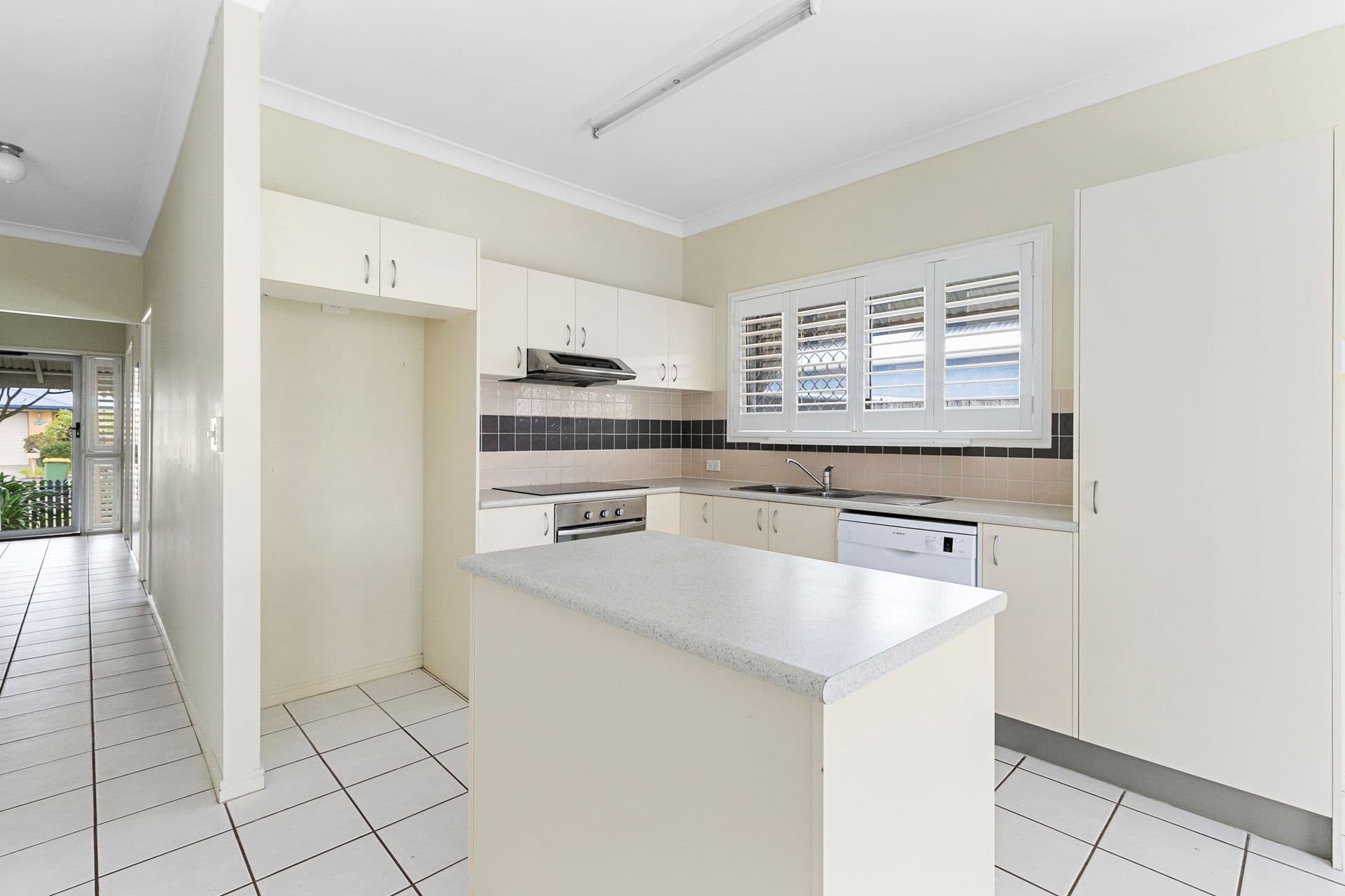 13 Mowburra Place, Caloundra West, QLD, 4551, Caloundra West - Thumbnail 4