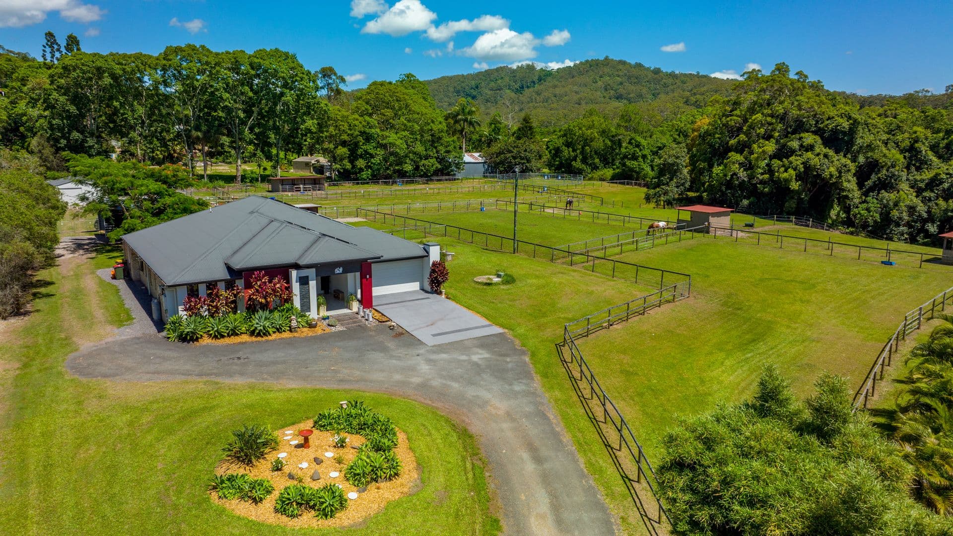 32 Andersen Road, Mooloolah Valley, QLD, 4553, Diamond Valley - Image 1