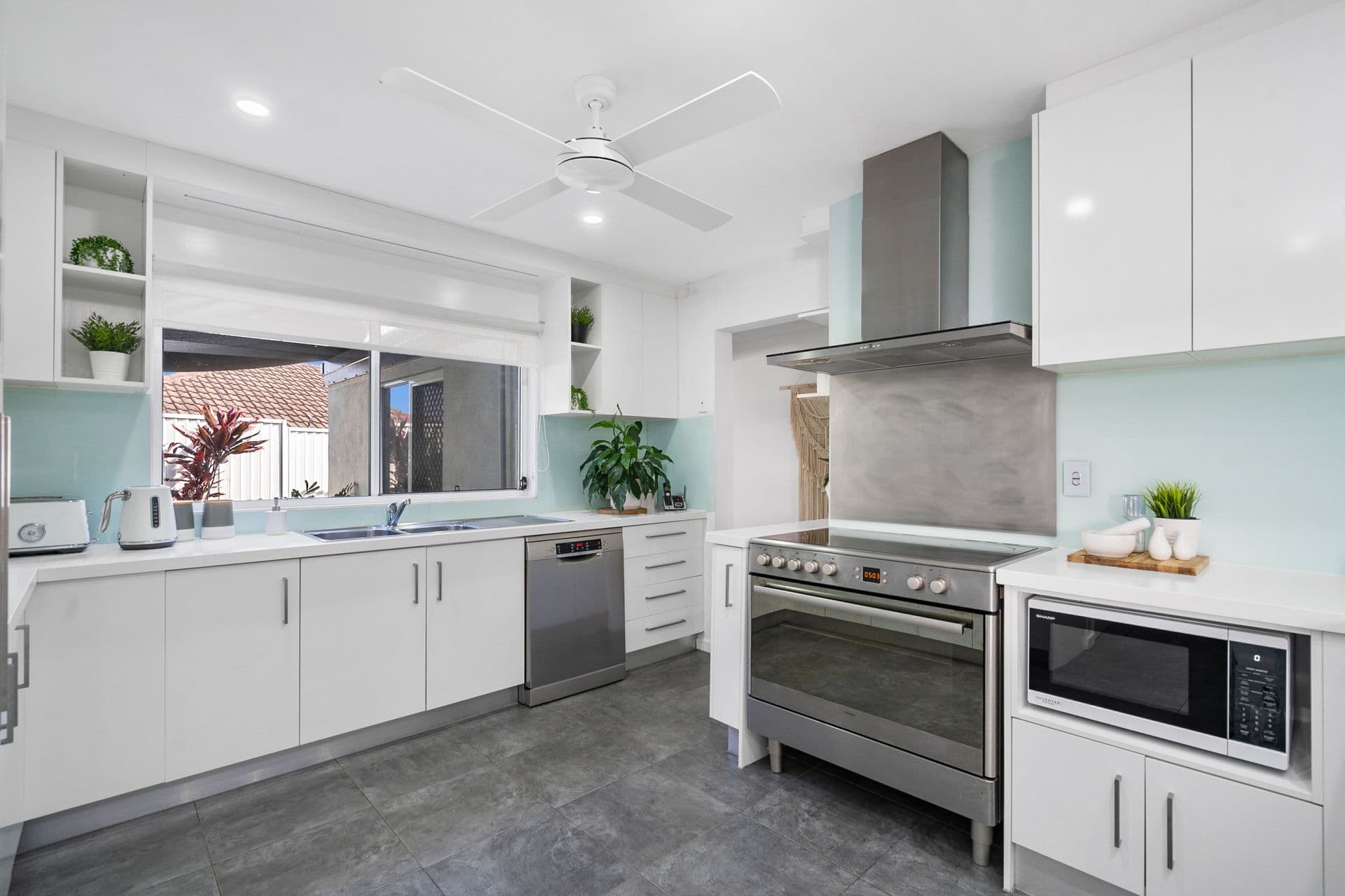 2/24 Bulcock Street, Caloundra, QLD, 4551, Golden Beach - Thumbnail 5